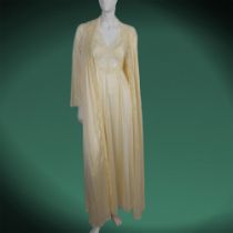 Vintage Olga Buttercup Robe and Gown, Size Small