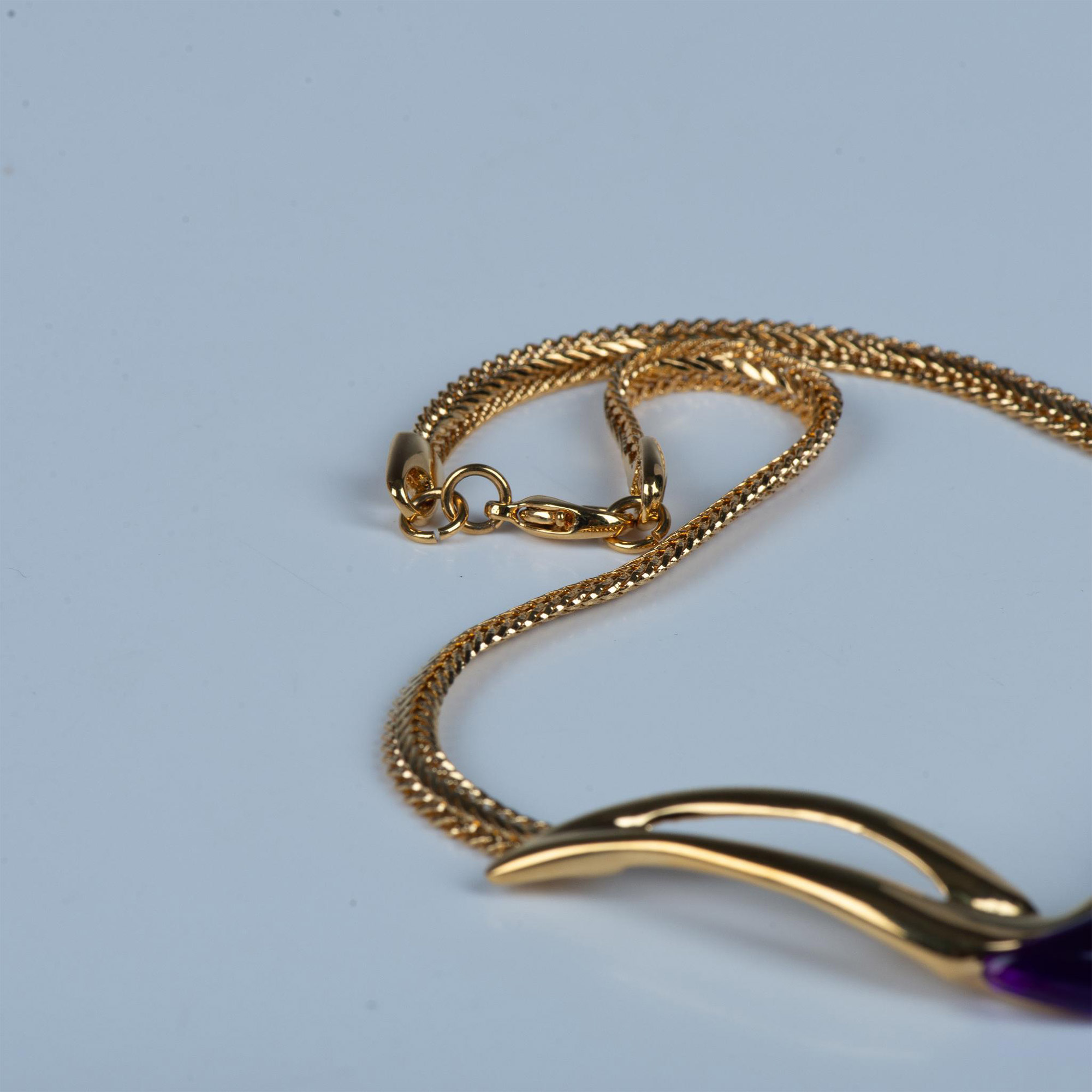 1980's Park Lane Purple Lucite and Goldtone Metal Necklace - Image 3 of 4