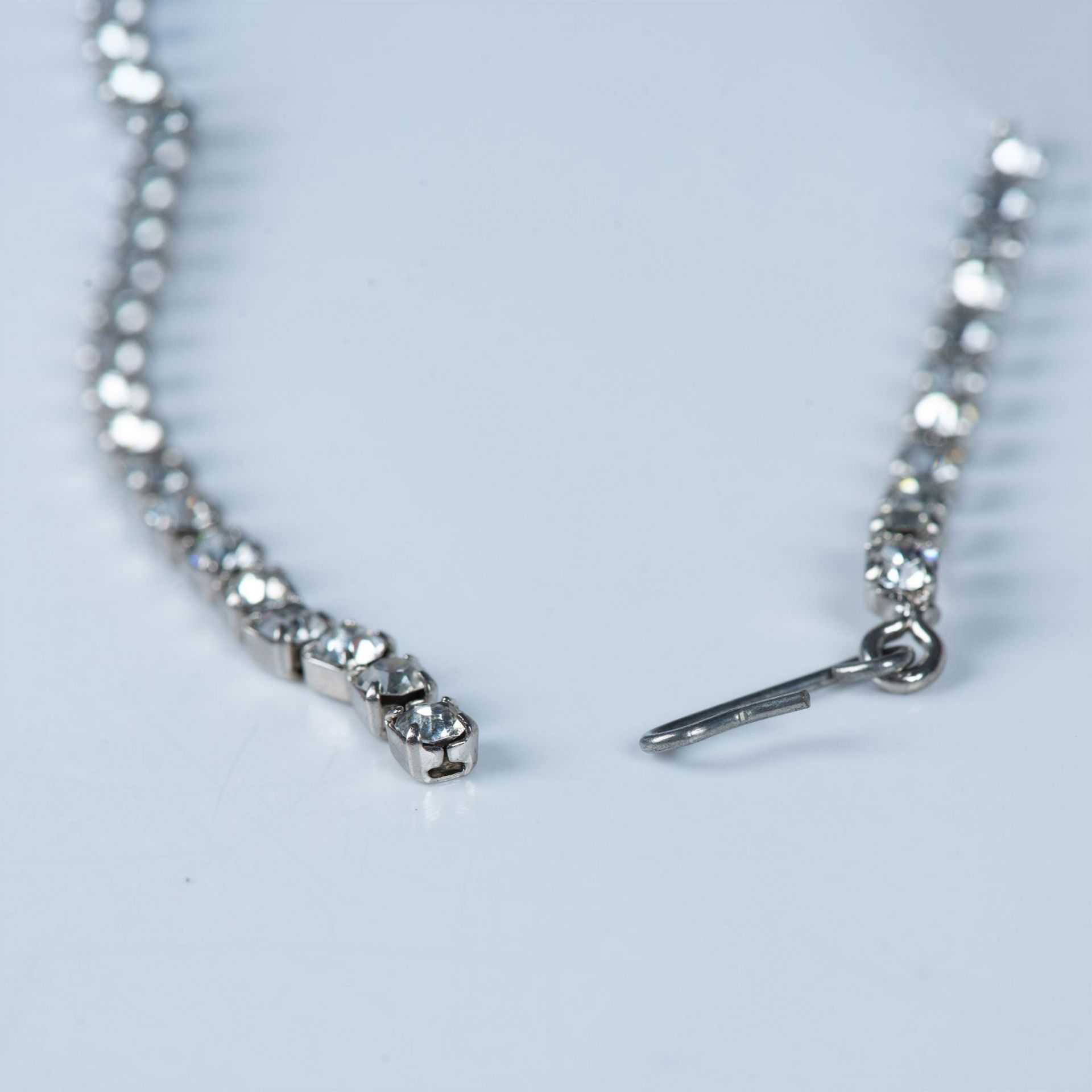 Stunning Silver Metal & Rhinestone Necklace - Bild 5 aus 7