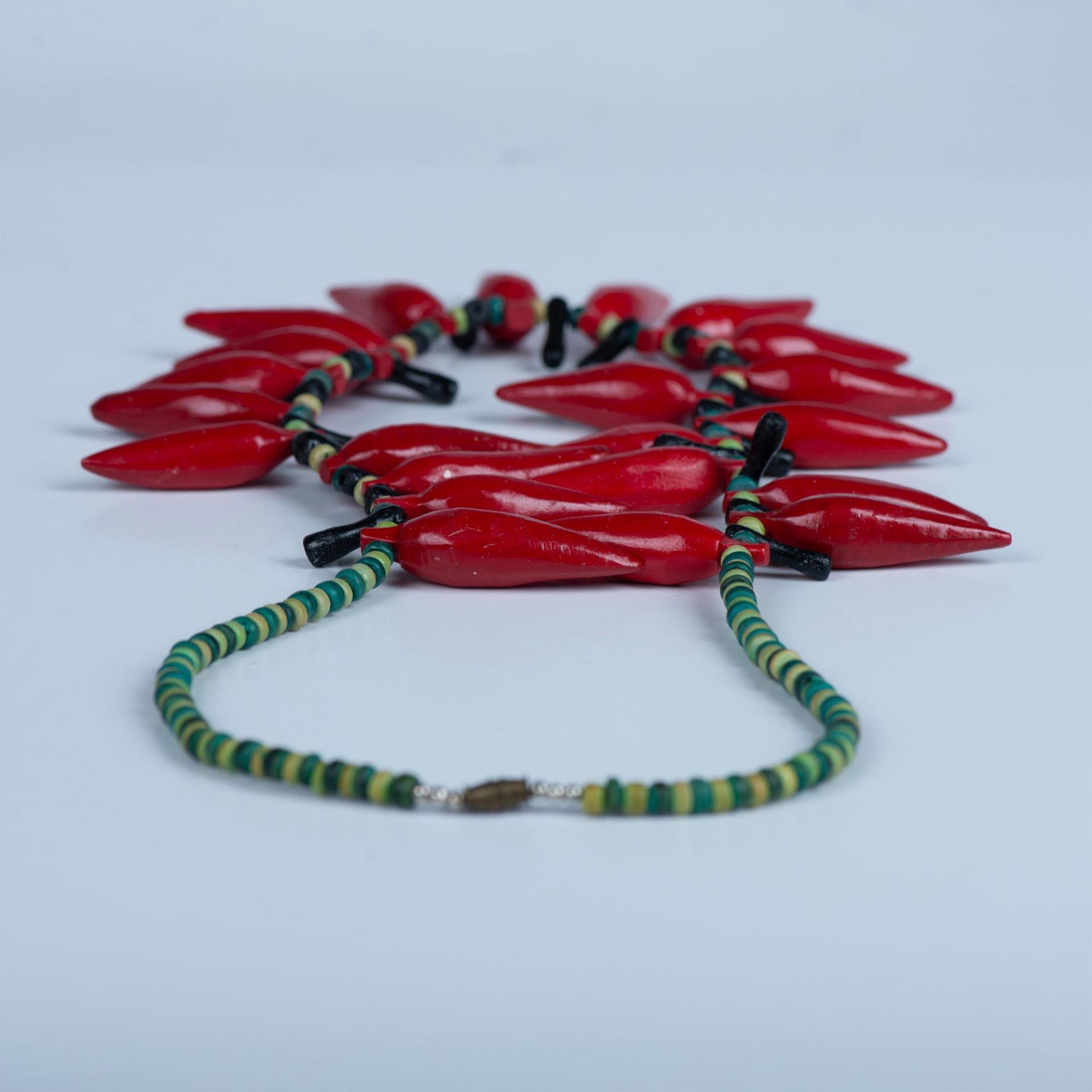 Retro Wood Red Chili Pepper Necklace - Bild 6 aus 6