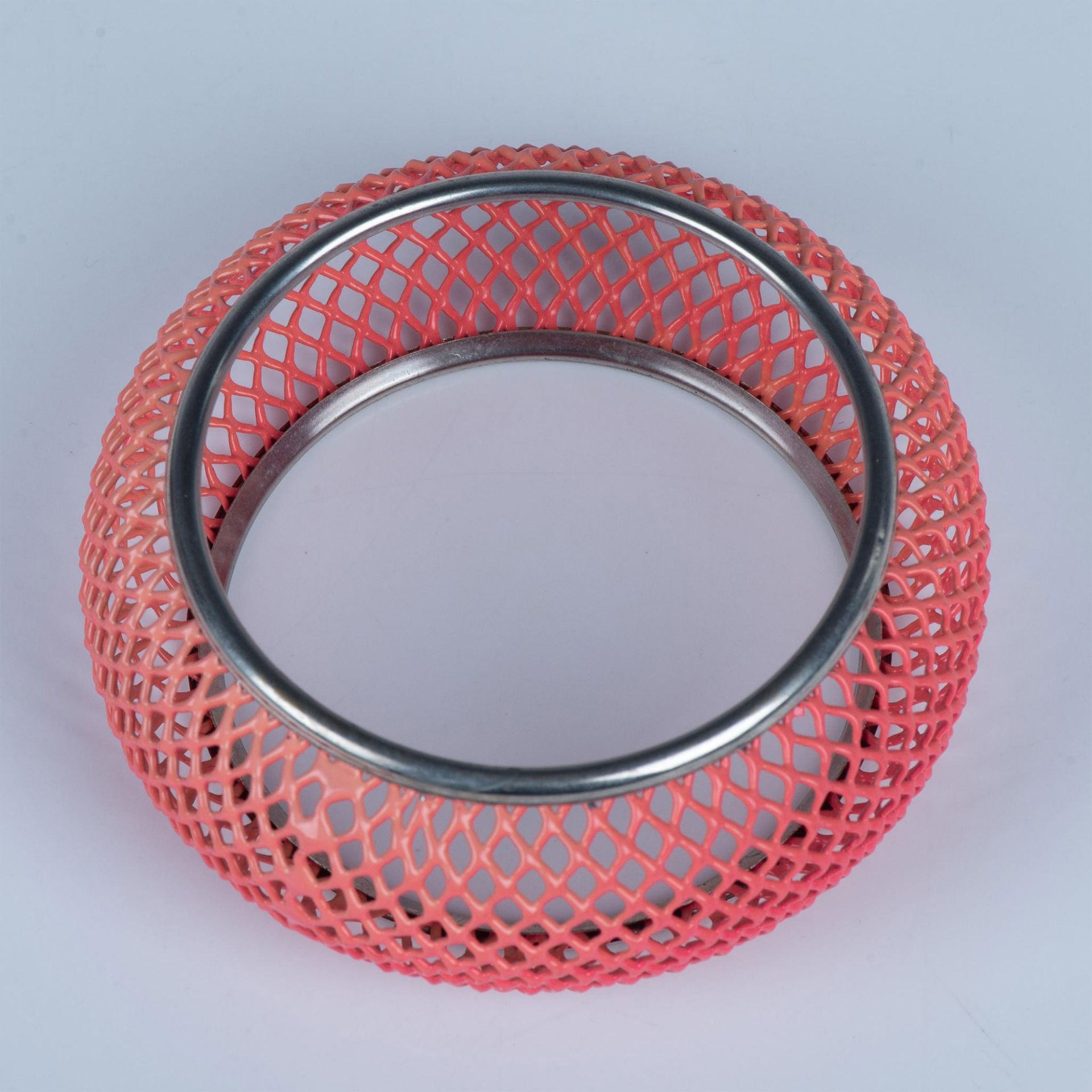 Retro Pink Mesh Metal Bracelet - Image 2 of 2