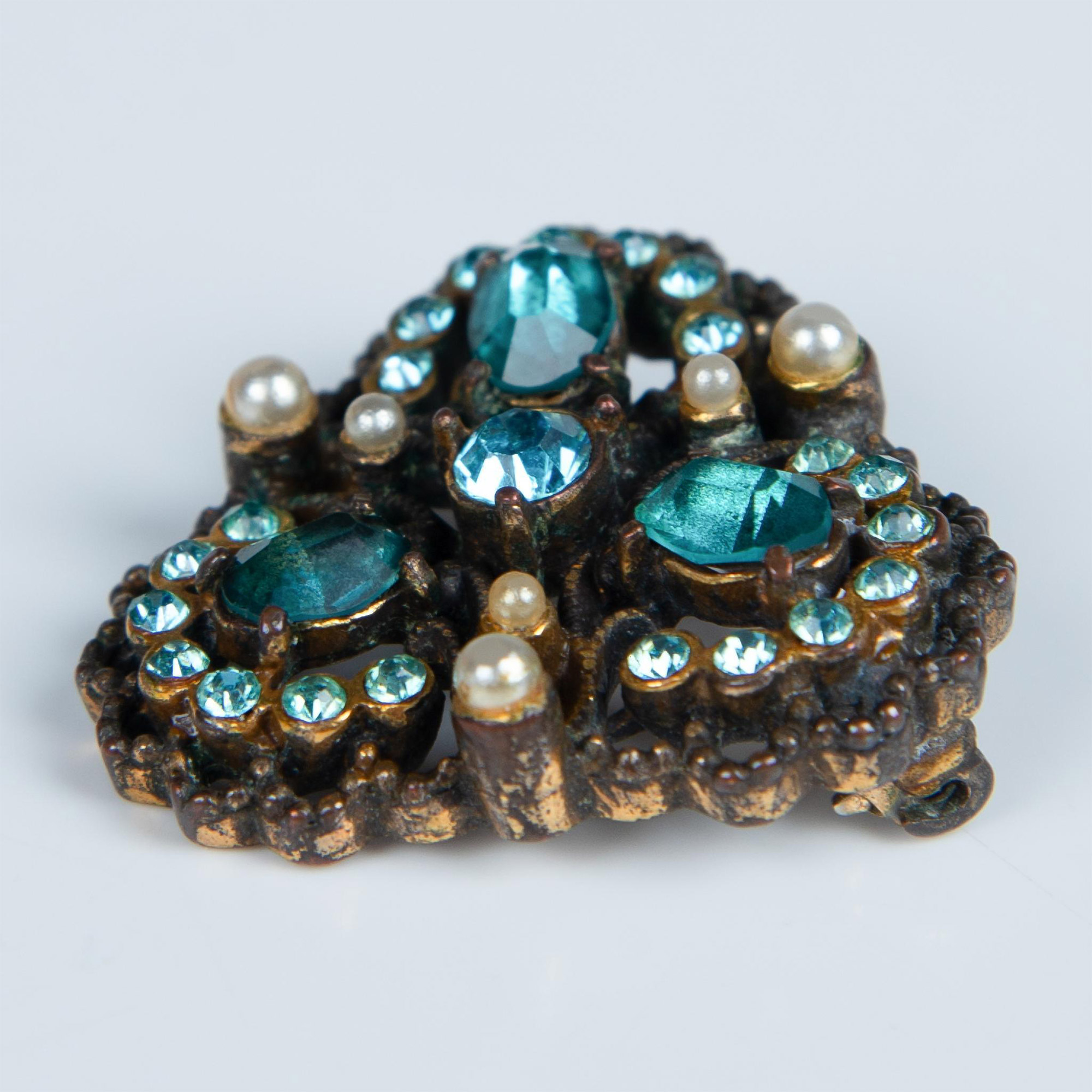 Vintage Small Blue Rhinestone and Faux Pearl Brooch - Image 3 of 3