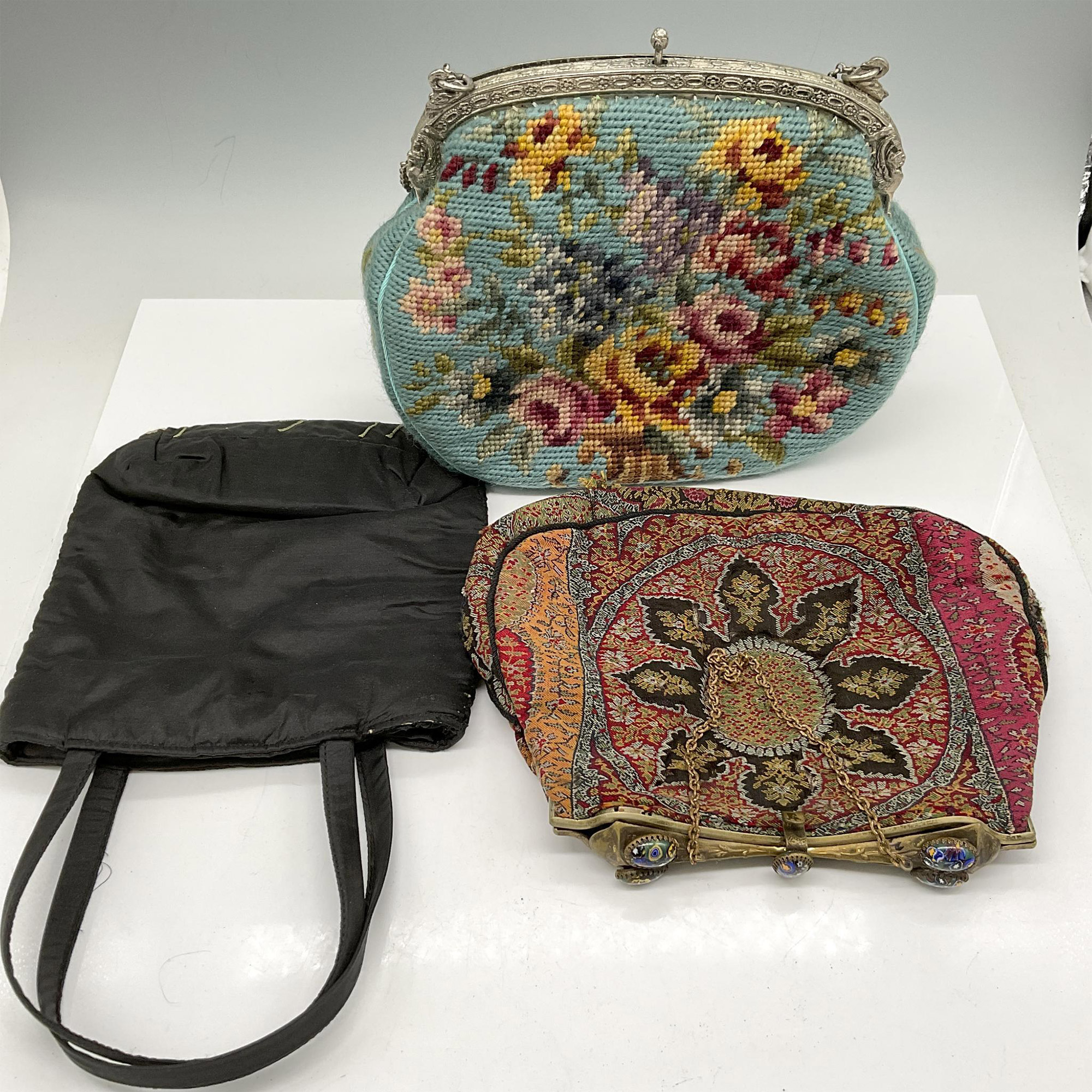 3pc Fabric and Embroidered Purses - Image 2 of 3