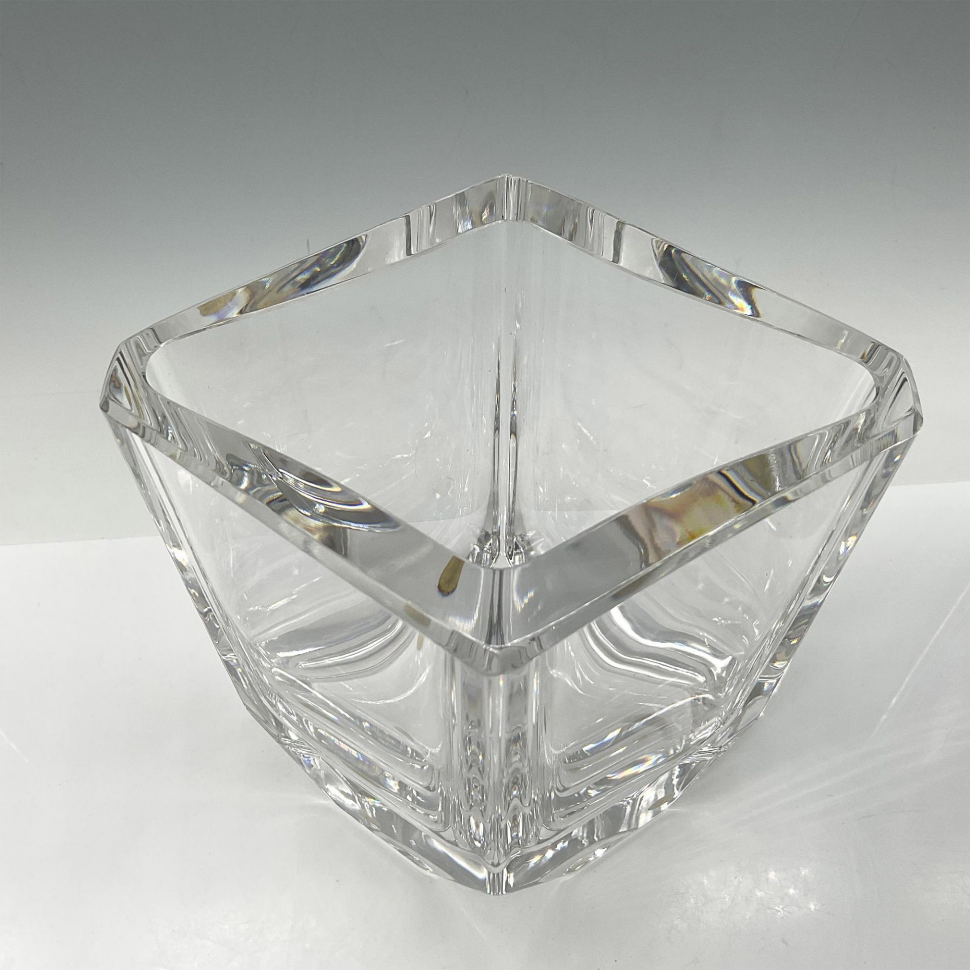 Kosta Boda Four-Sided Crystal Vase, Signed - Bild 3 aus 4