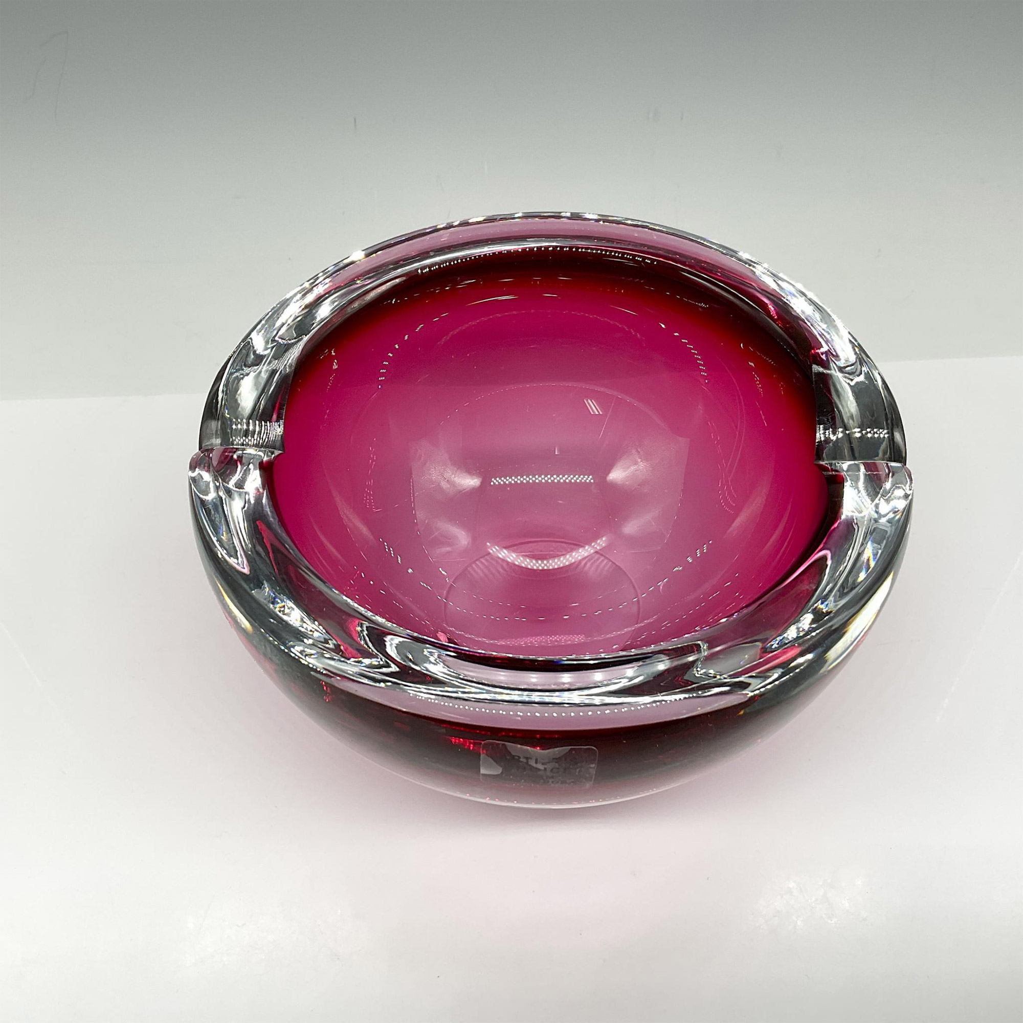 Goran Warff for Kosta Boda Art Glass Bowl, Raspberry - Image 2 of 3