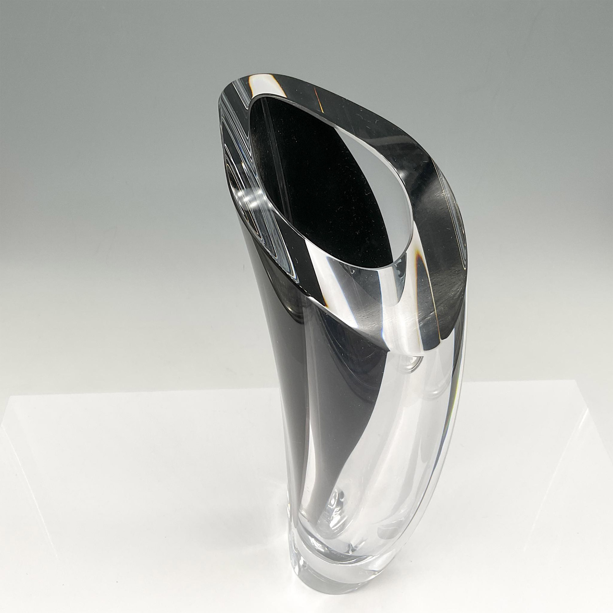 Kosta Boda Art Glass Vase, Aria Black - Image 3 of 4