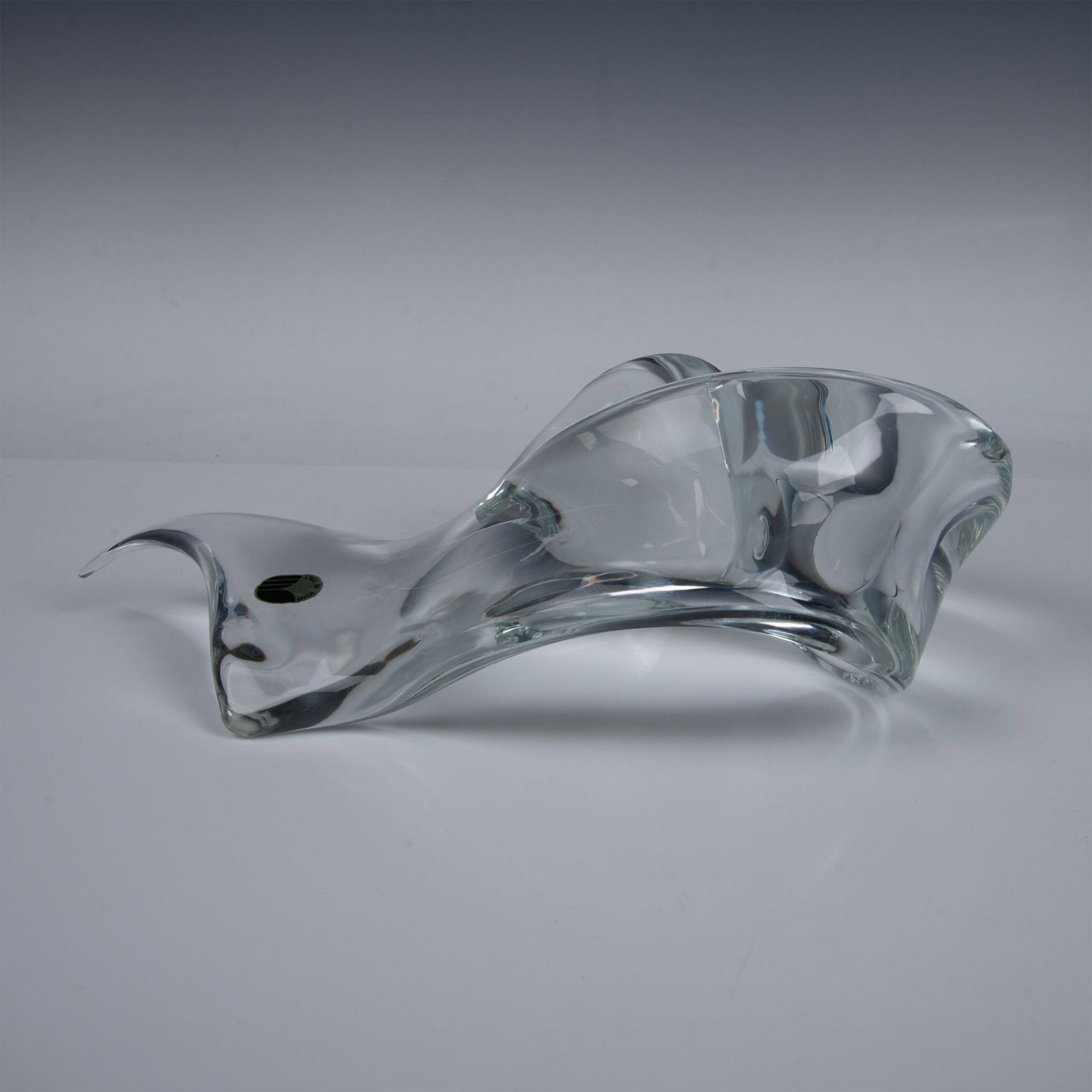Contemporary Clear Glass Ribbon Sculpture Made in Italy - Image 3 of 6