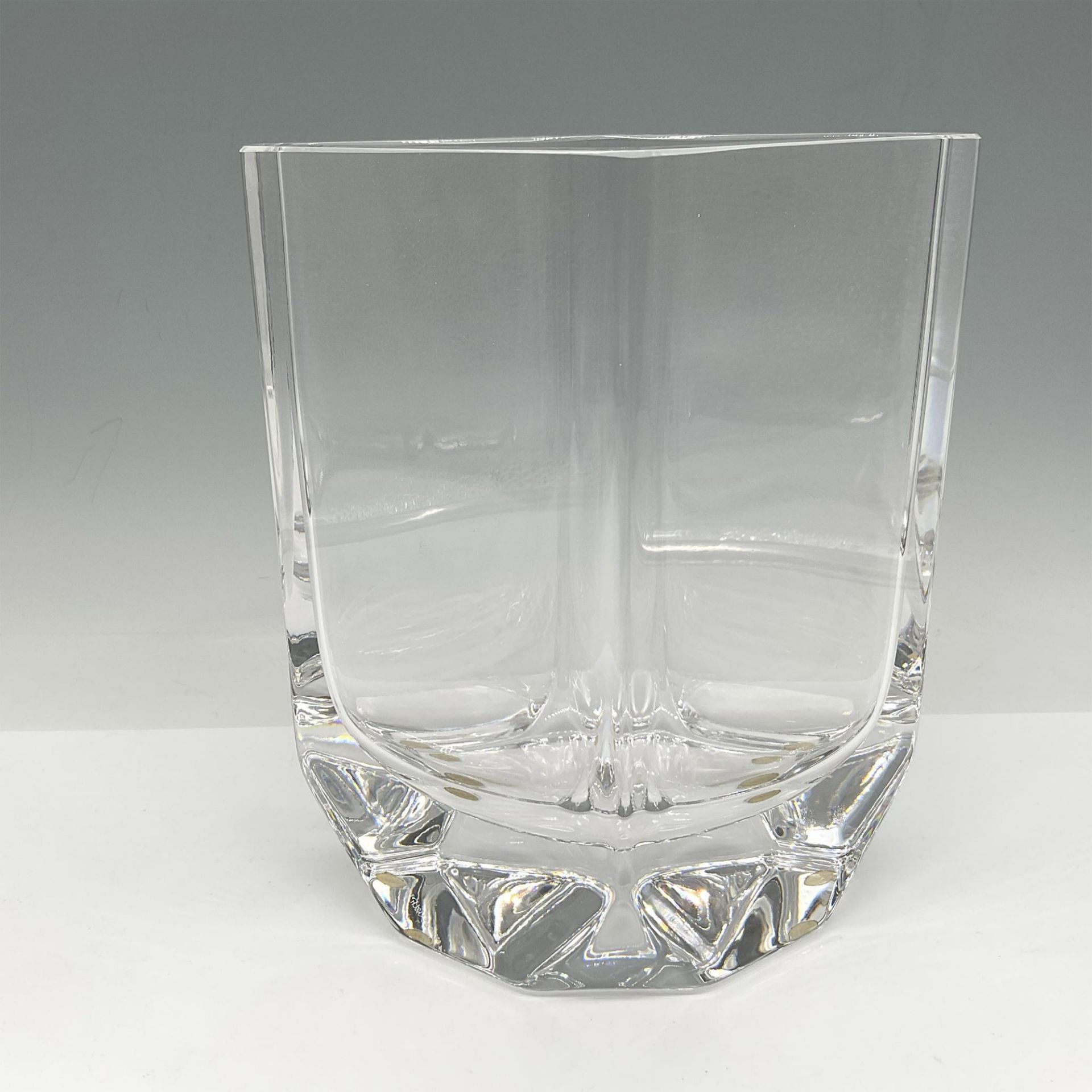 Kosta Boda Four-Sided Crystal Vase, Signed - Bild 2 aus 4