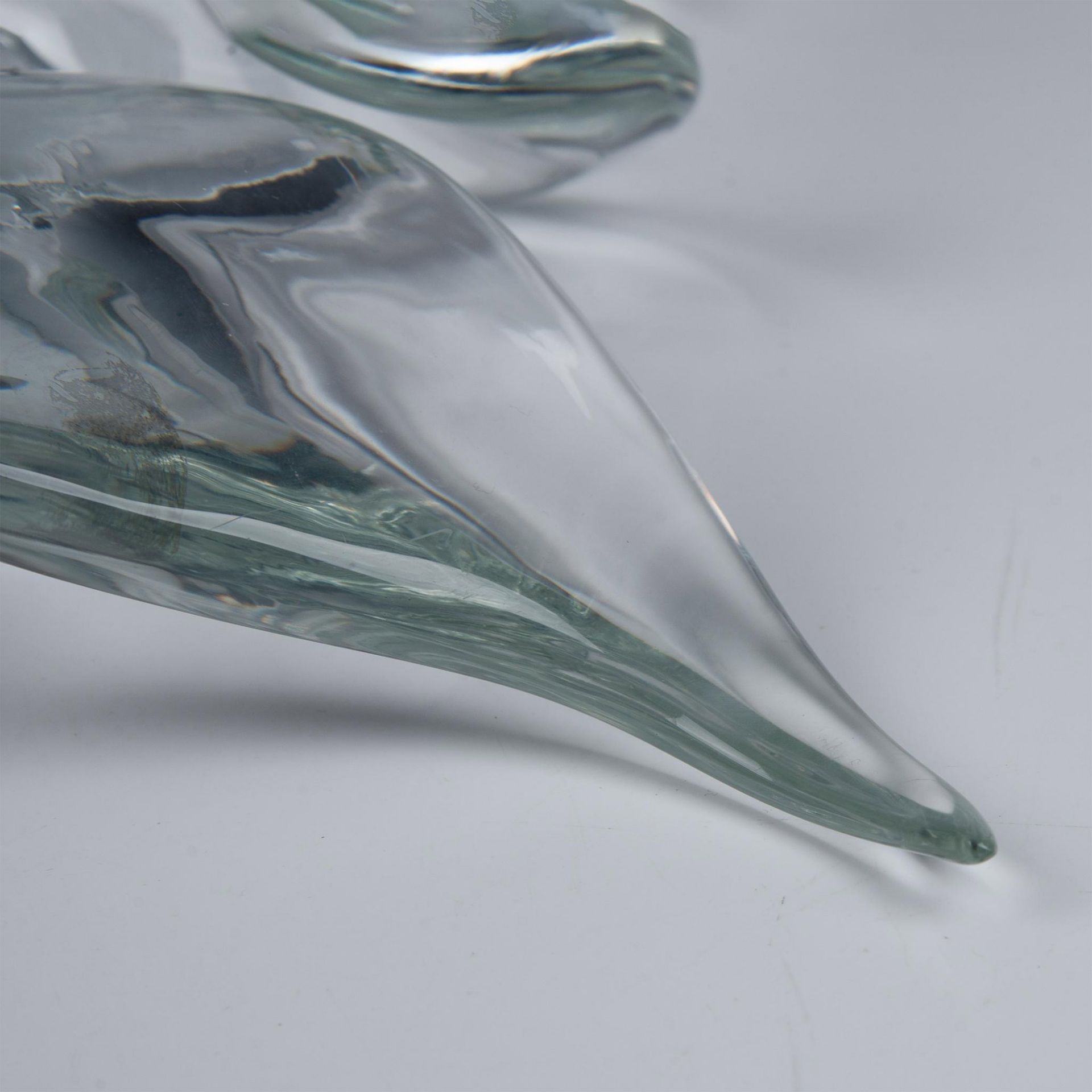 Contemporary Clear Glass Ribbon Sculpture Made in Italy - Image 6 of 6