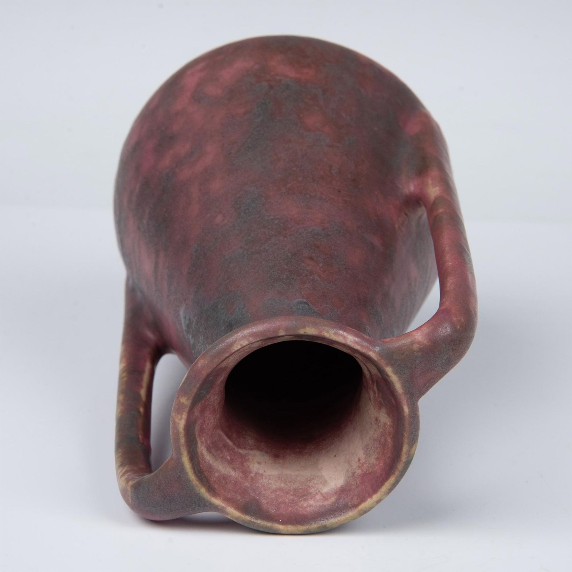 Art Nouveau Arts and Crafts Pottery Mottled Mauve Pink Vase - Image 5 of 5