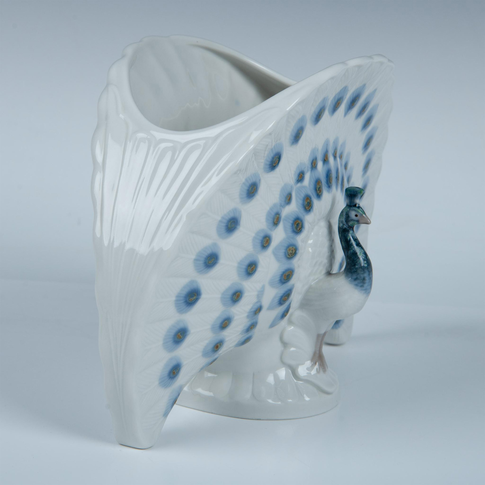 Lladro Porcelain Vase, Peacock - Image 2 of 5