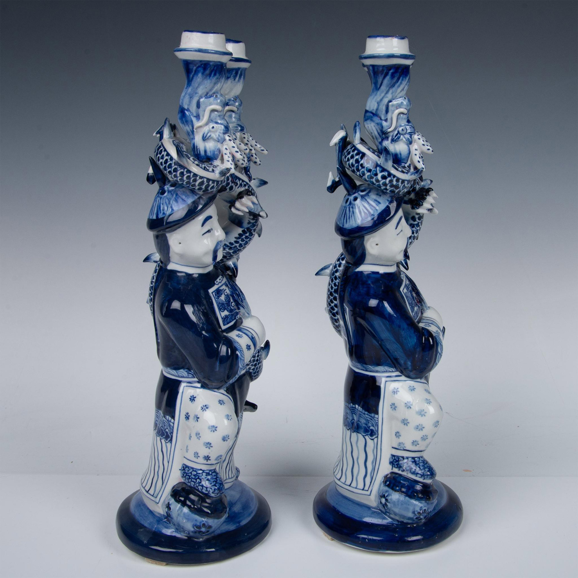 2pc Chinese Blue/White Porcelain Serpentine Candleholders - Image 6 of 7
