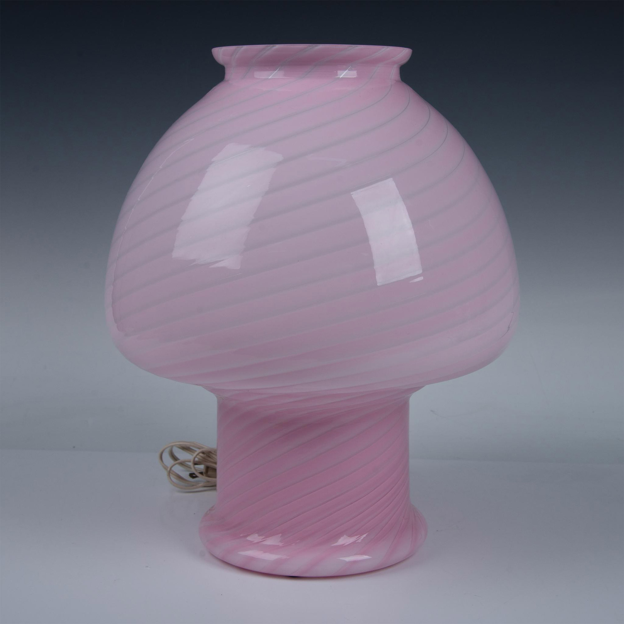 Vetri Murano Pink Glass Mushroom Lamp - Image 2 of 5