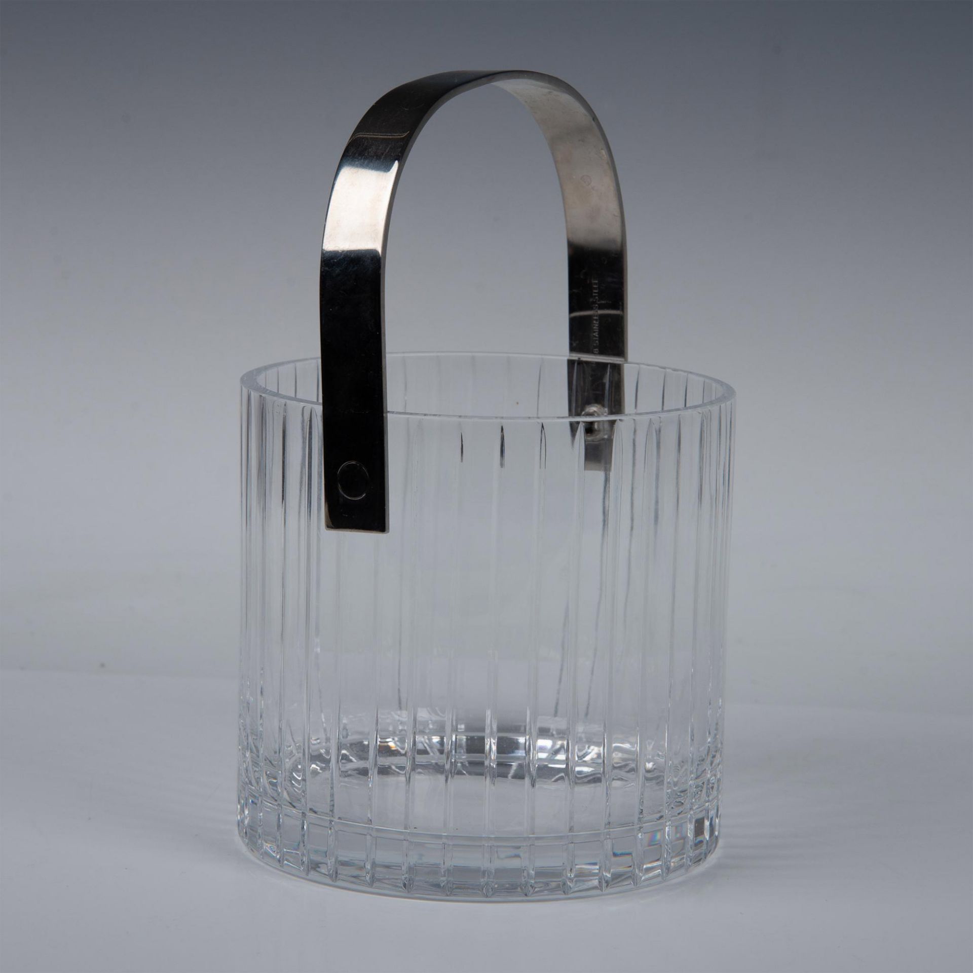 2pc Sasaki Blown-Glass Ice Bucket with Tongs, Ellessee - Image 2 of 6
