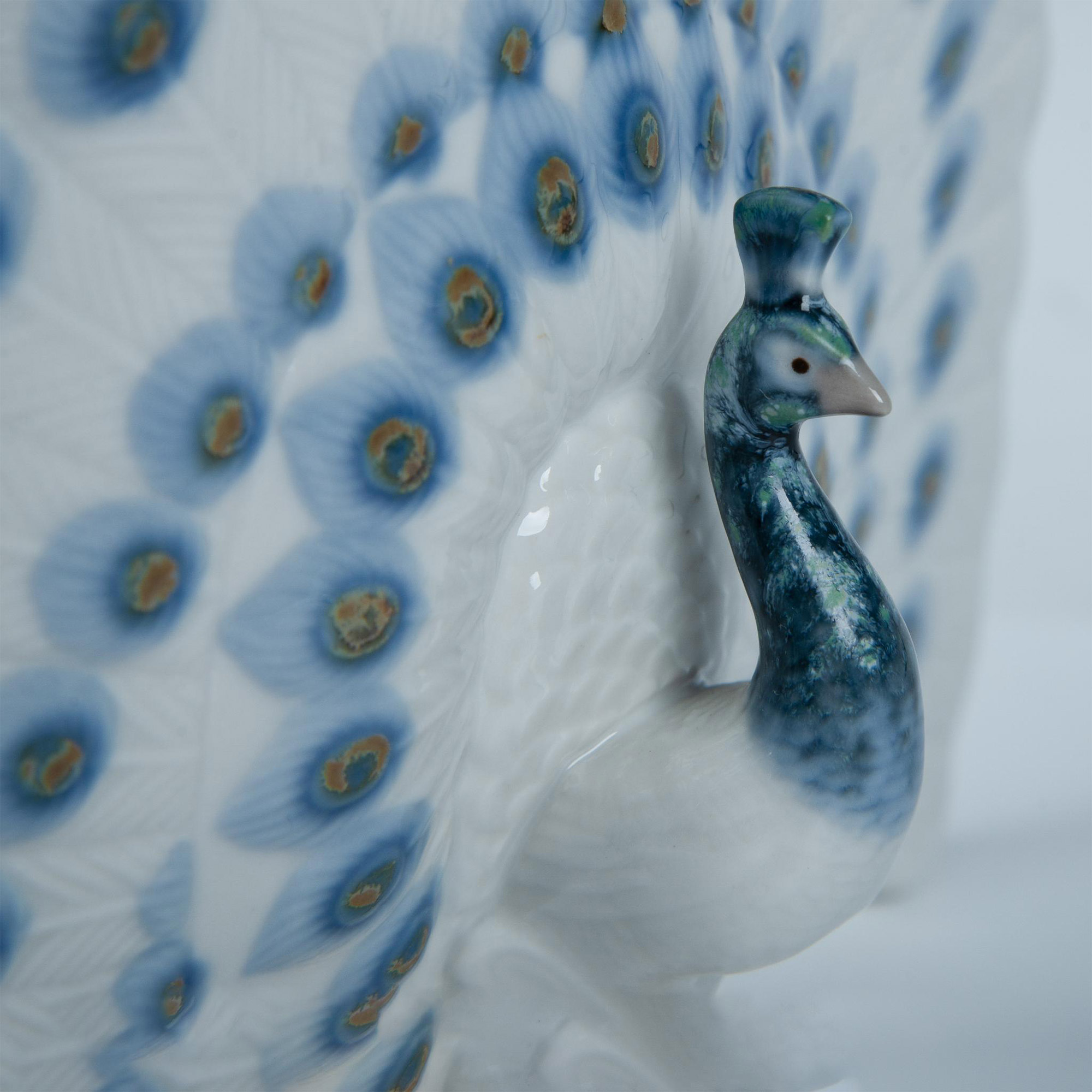 Lladro Porcelain Vase, Peacock - Image 3 of 5