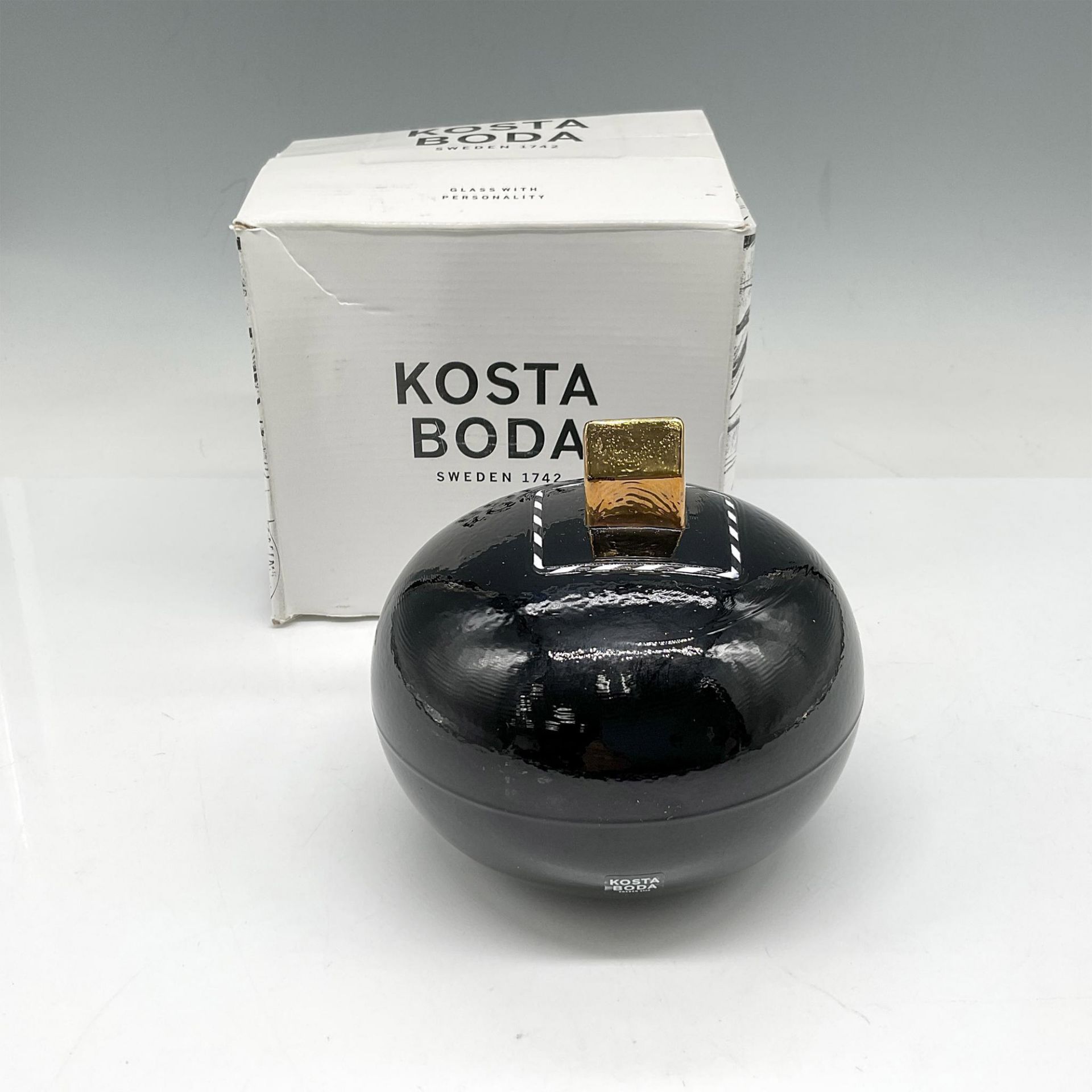 Bertil Vallien for Kosta Boda, Earth Lonely Paperweight - Image 4 of 4