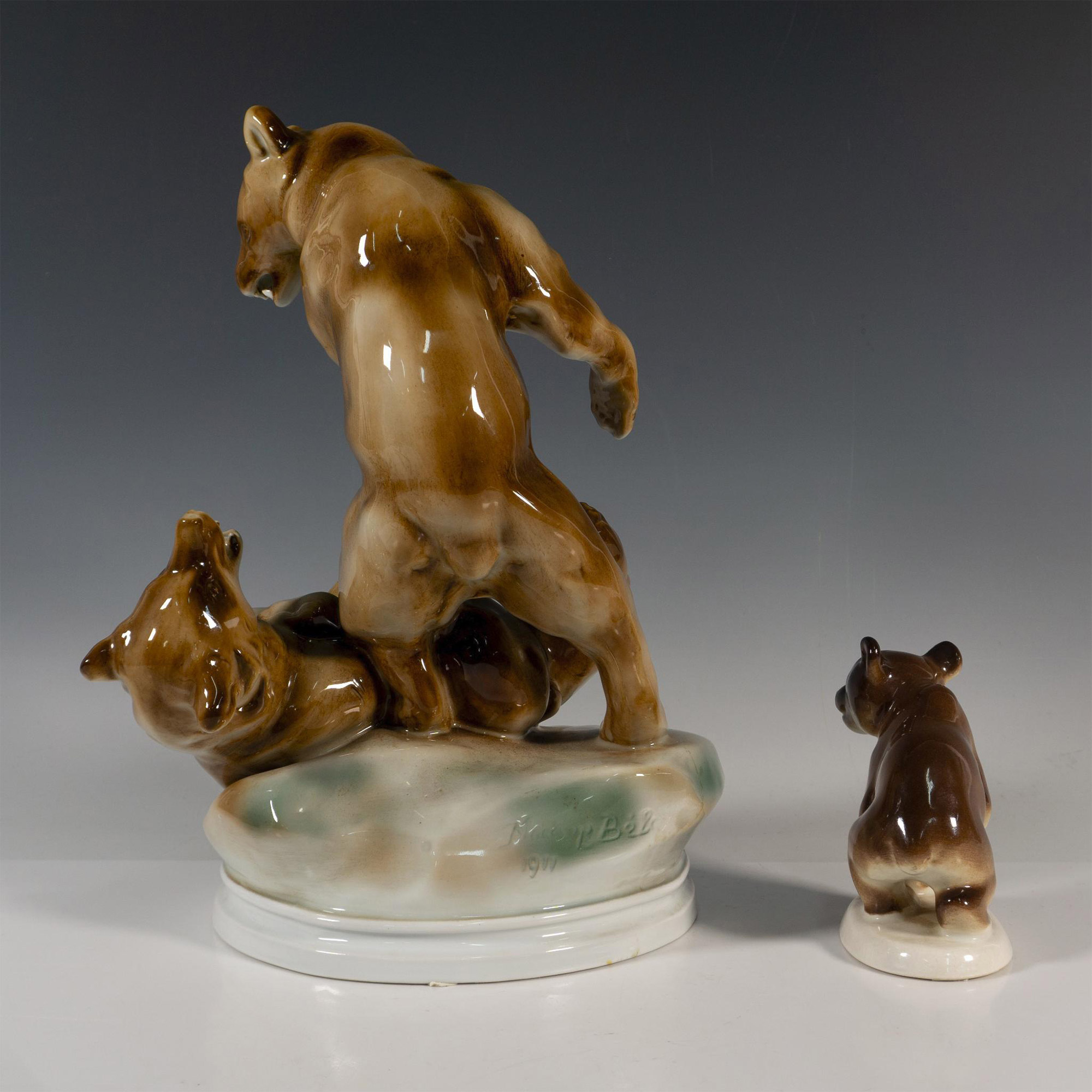 2pc Zsolnay & Lomonosov Figurines, Bears - Image 2 of 4