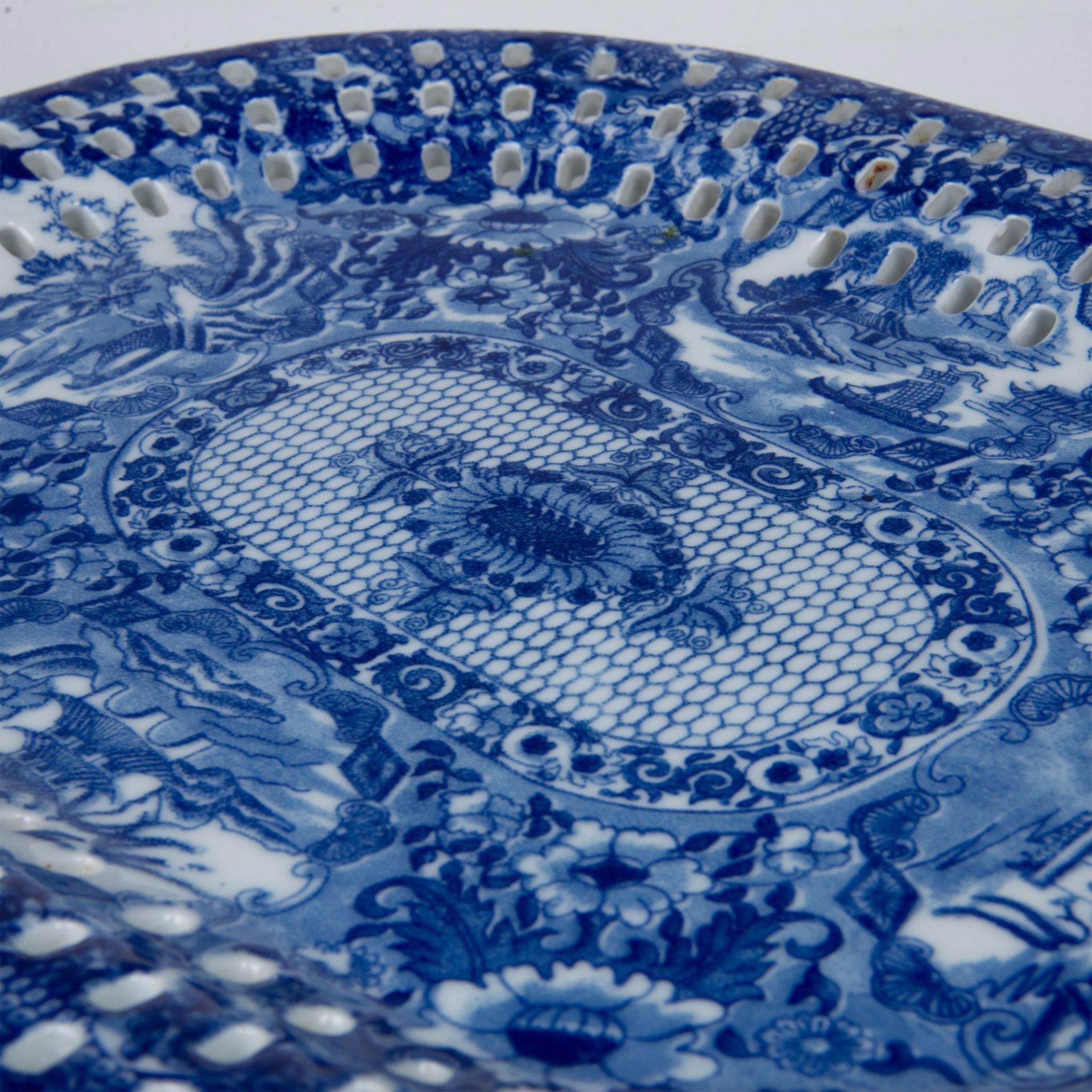 Victoria Ware Ironstone Blue and White Platter - Image 2 of 4