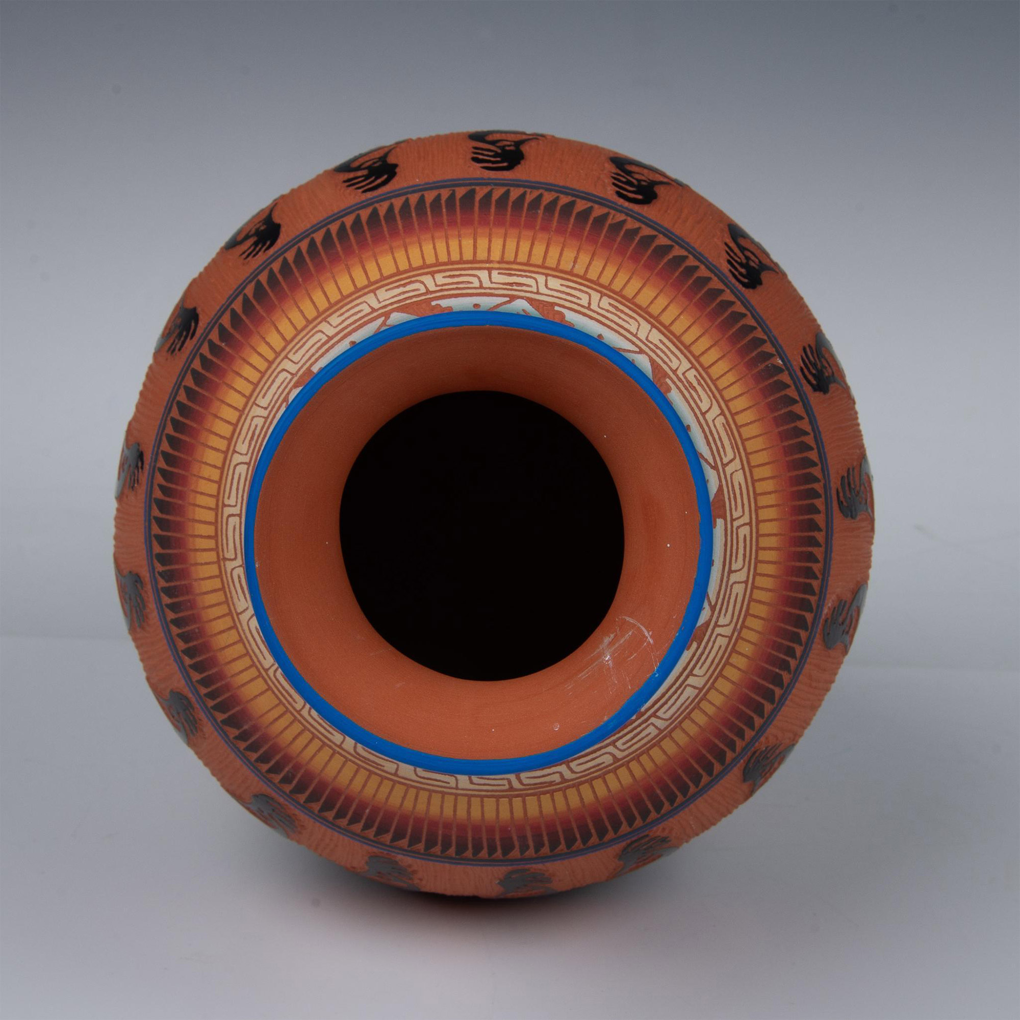 T. Etsitty Navajo Native American Clay Pottery Vase - Image 4 of 4