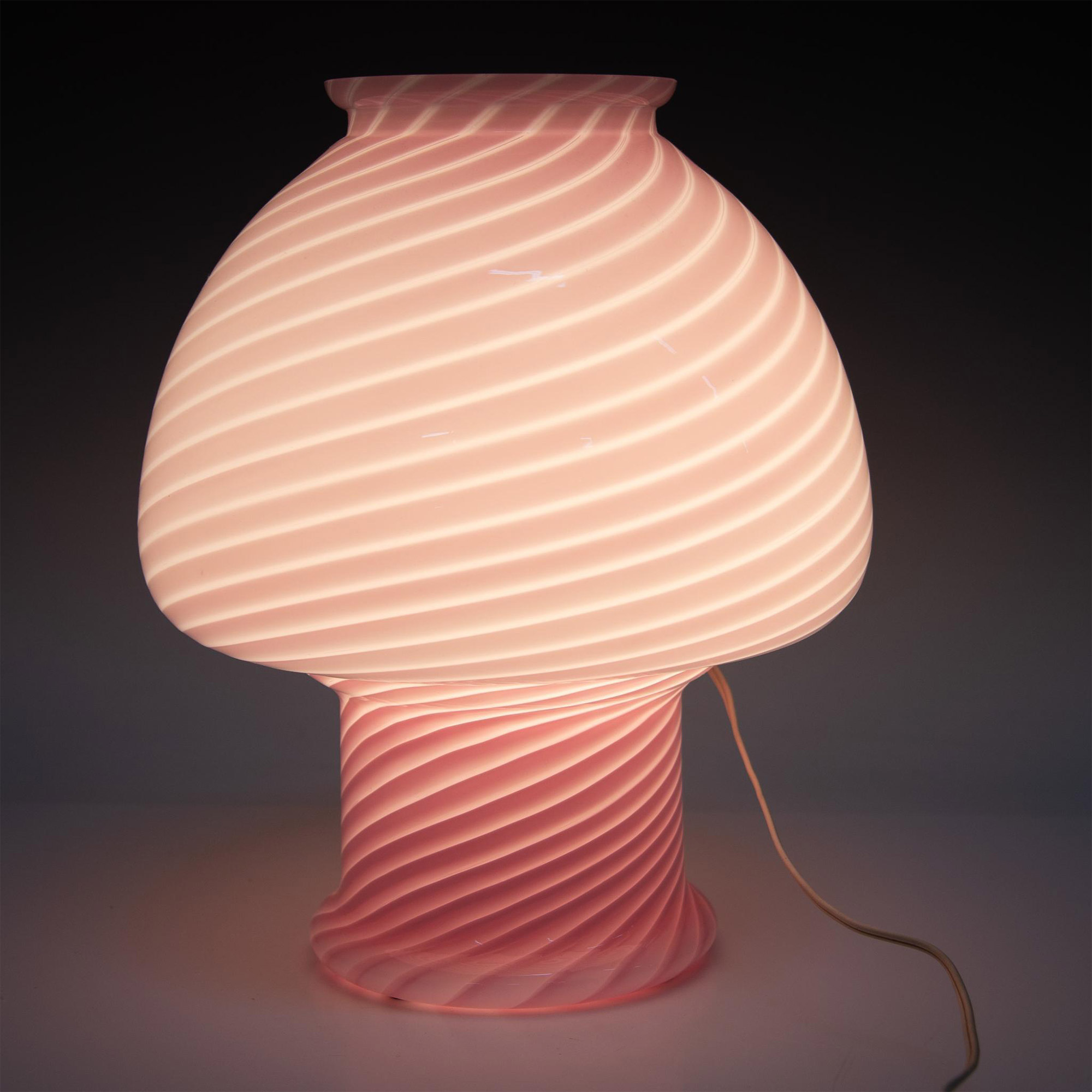 Vetri Murano Pink Glass Mushroom Lamp - Image 5 of 5