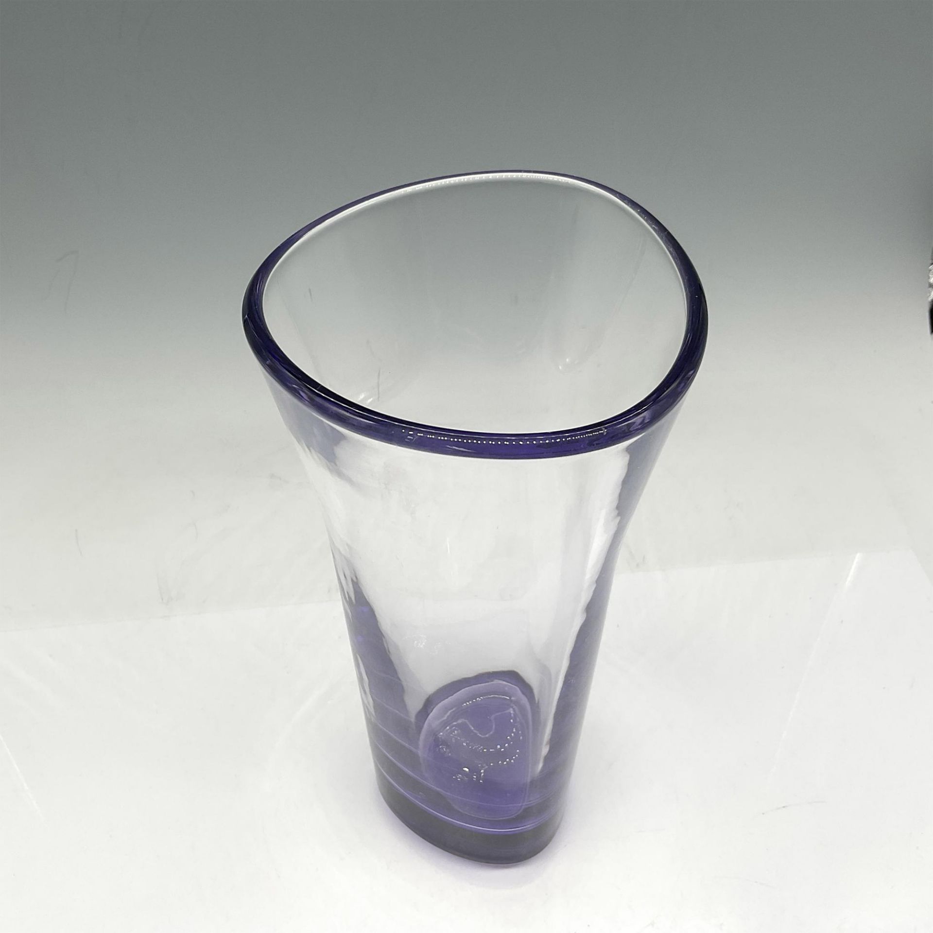 Orrefors Crystal Tre Vase 9.5", Violet - Bild 2 aus 4