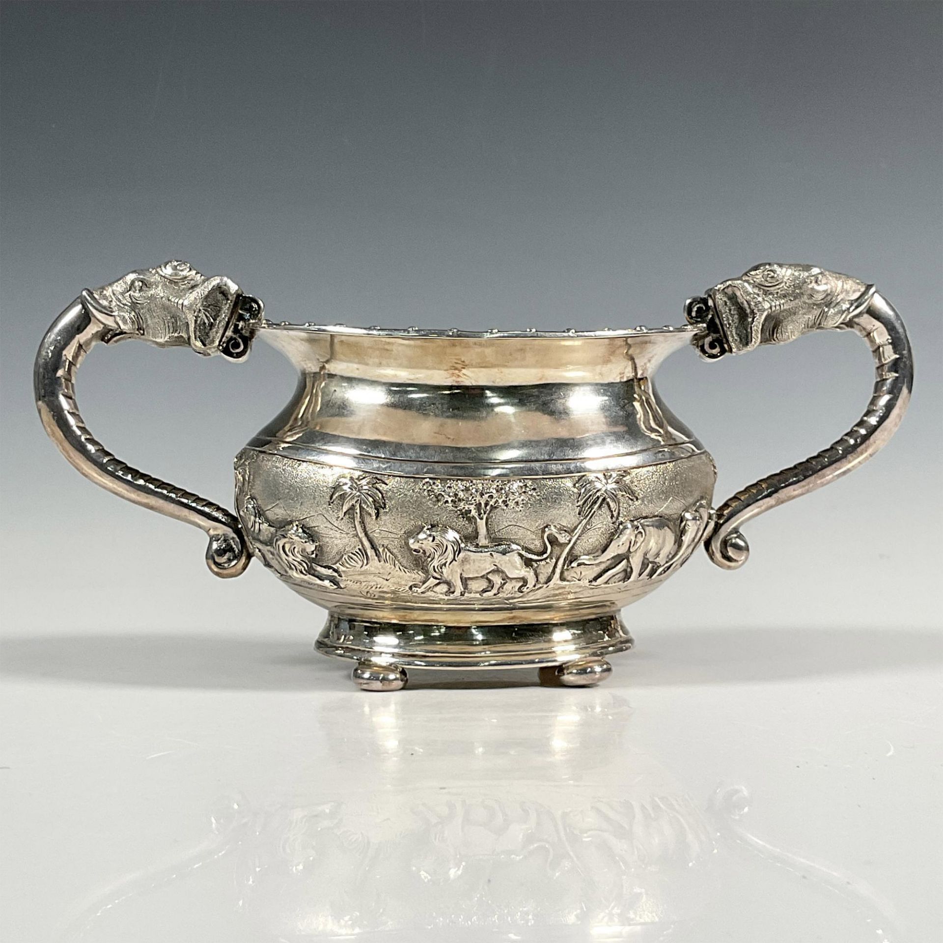 Indian Silver Double Handle Sugar Bowl - Image 3 of 7