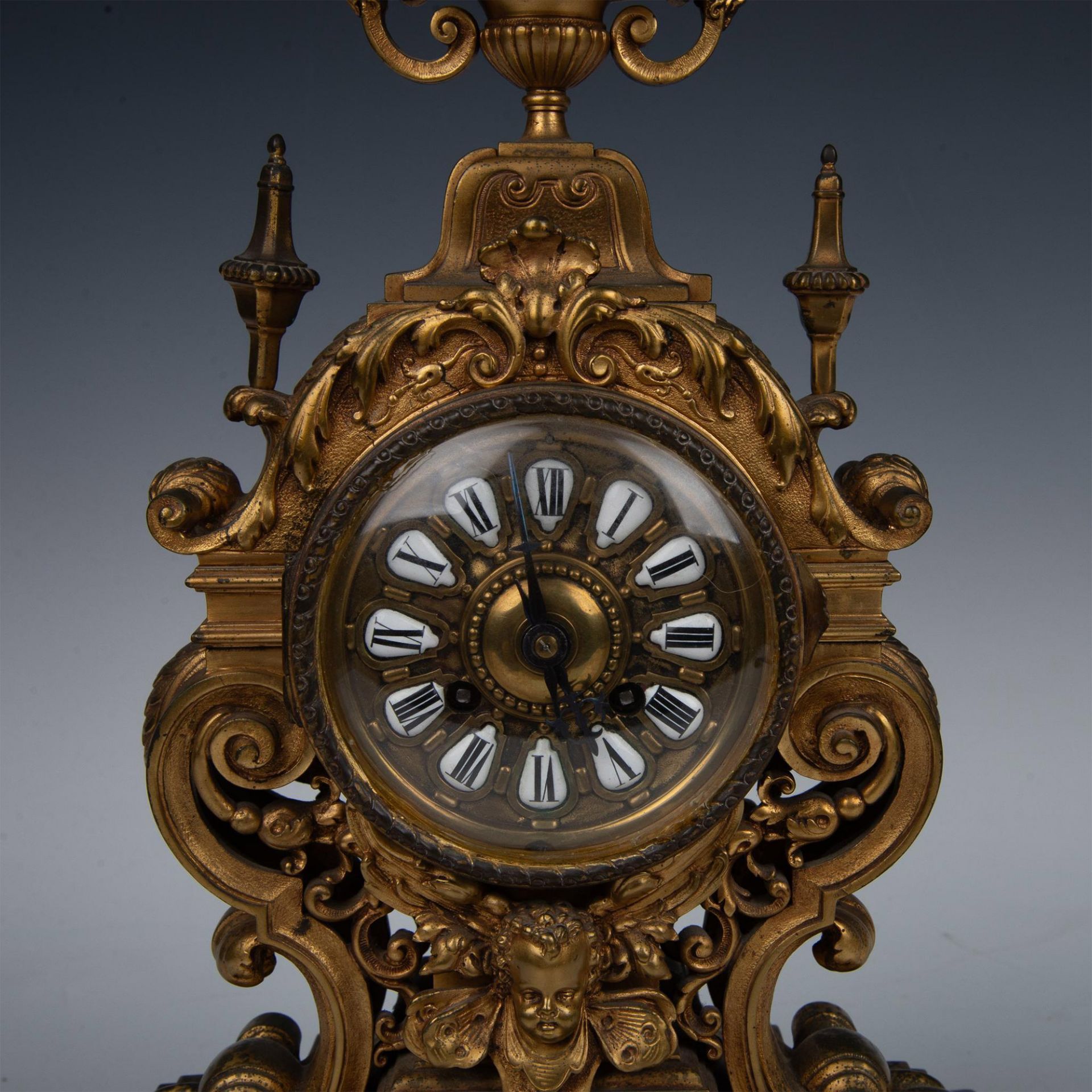 Elaborate Brass Mantle Clock, Cherub Face Motif - Image 3 of 9
