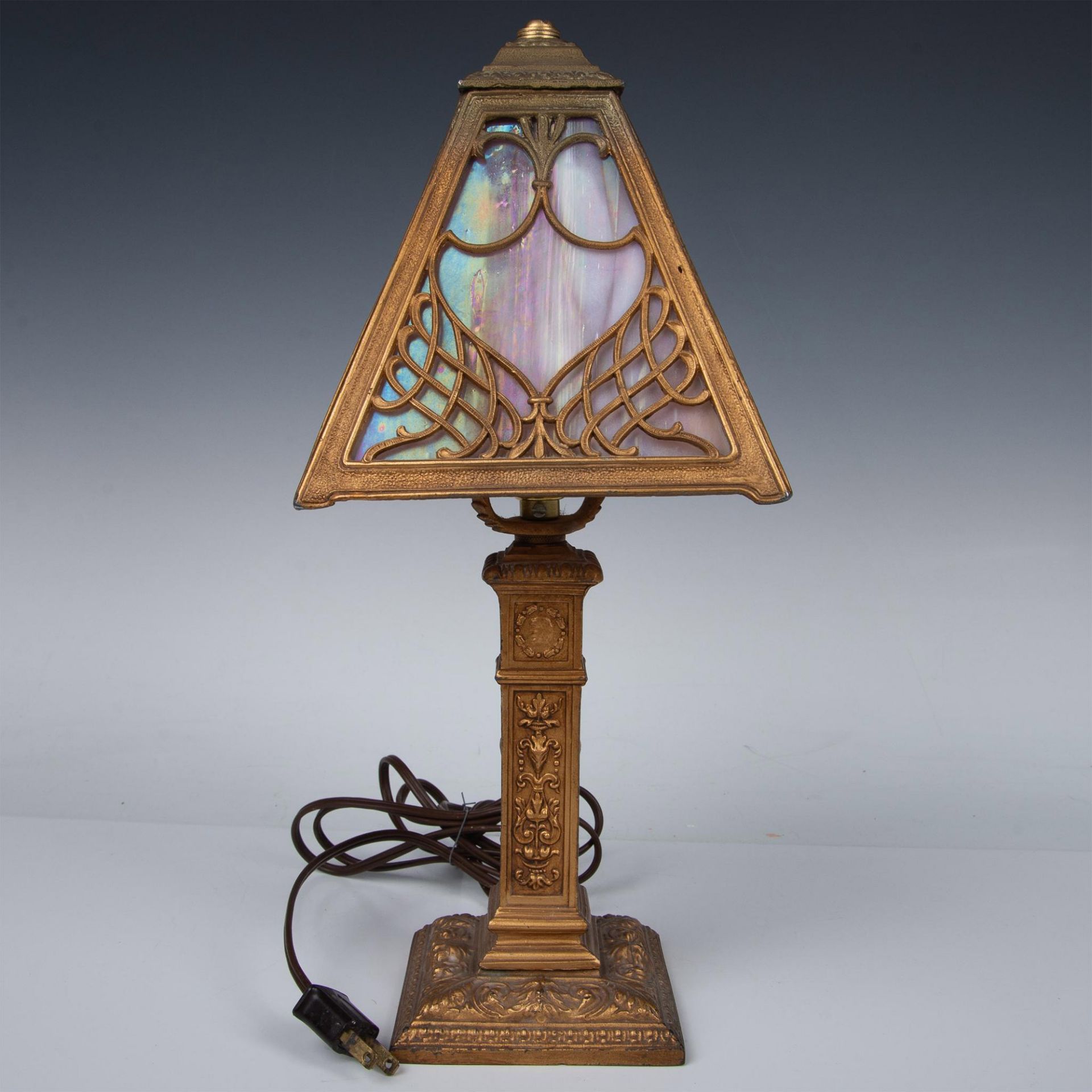 Vintage Marble Glass Boudoir Lamp, Brass Colored Filigree - Bild 2 aus 7