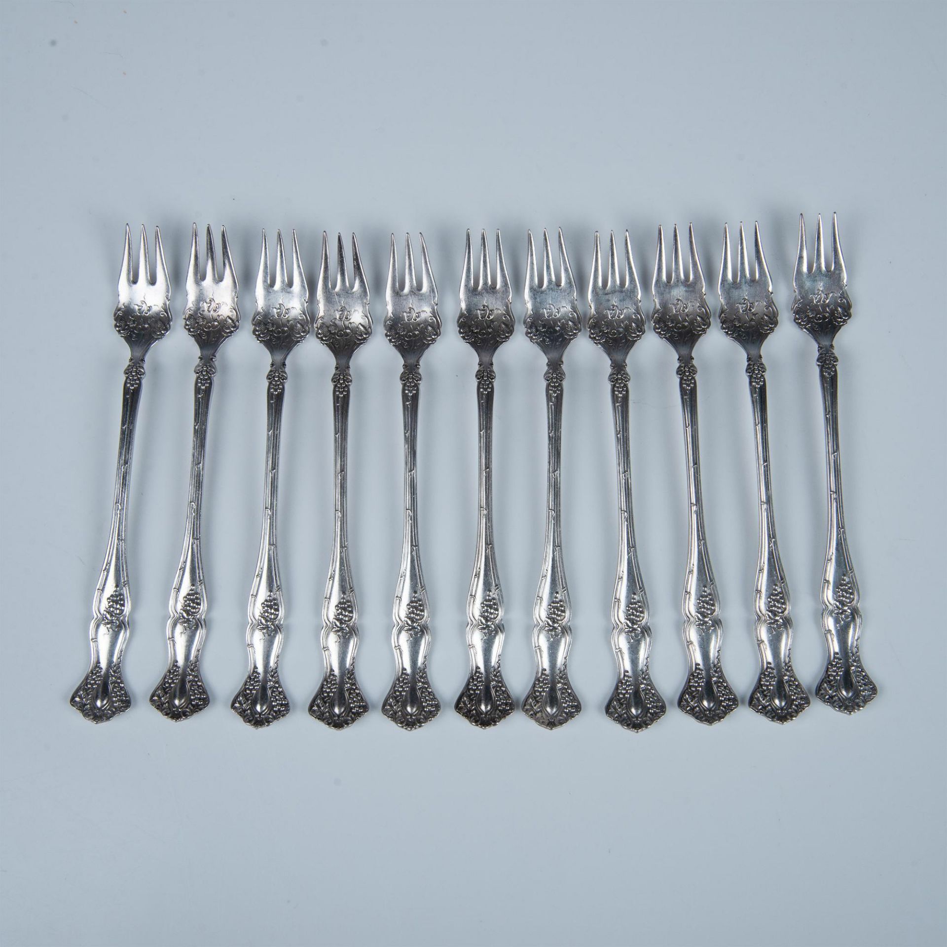 11pc Rogers Bros. 1847 Silverplate Oyster Forks, Vintage