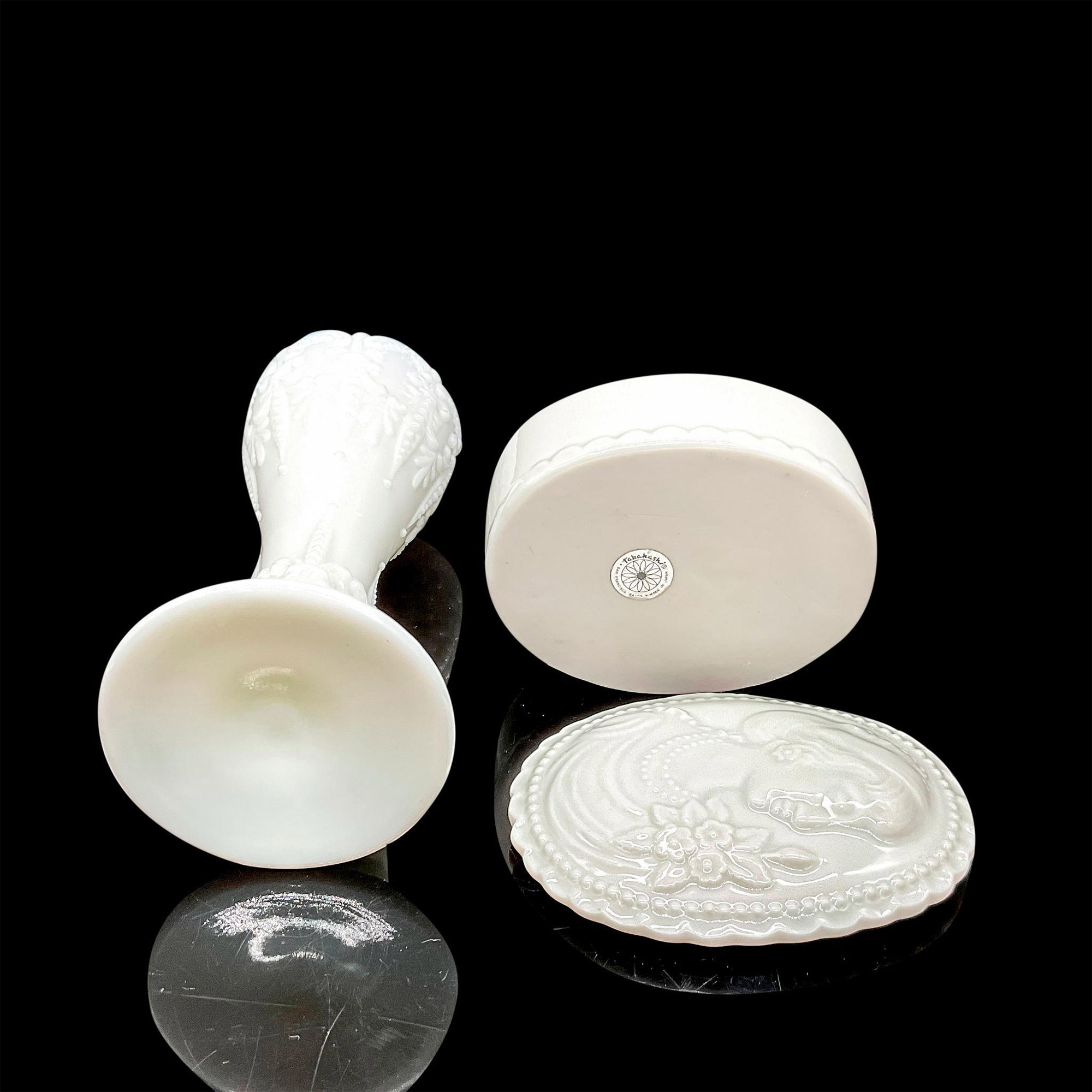 2pc Milk Glass and Porcelain Pair, Keepsake Box & Vase - Image 6 of 6
