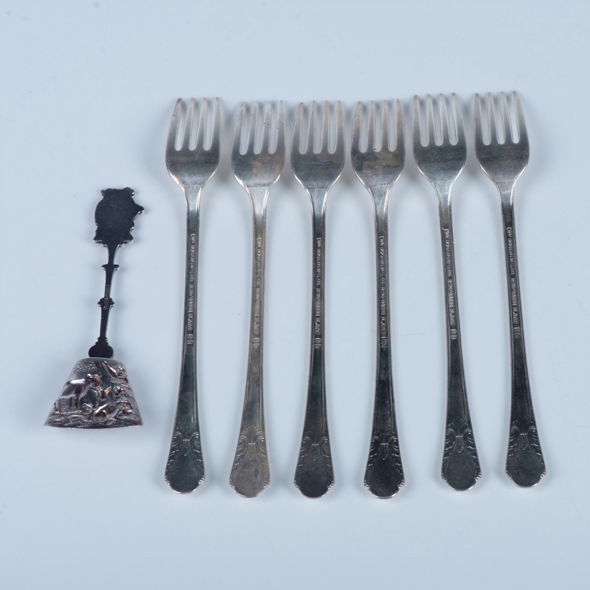7pc Silverplate Fork and Shovel Spoon Grouping - Bild 5 aus 7