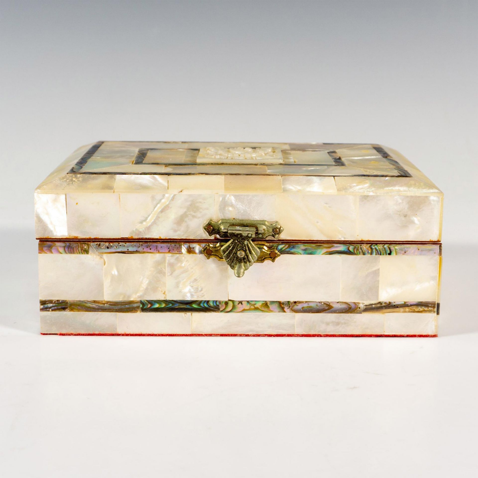 Vintage Mother of Pearl Floral Jewelry Box - Image 2 of 5