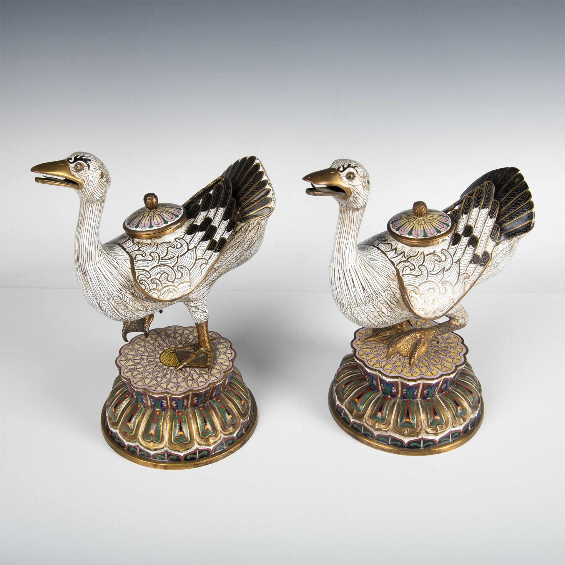 Pair of Chinese Cloisonne Duck Censers - Bild 3 aus 11