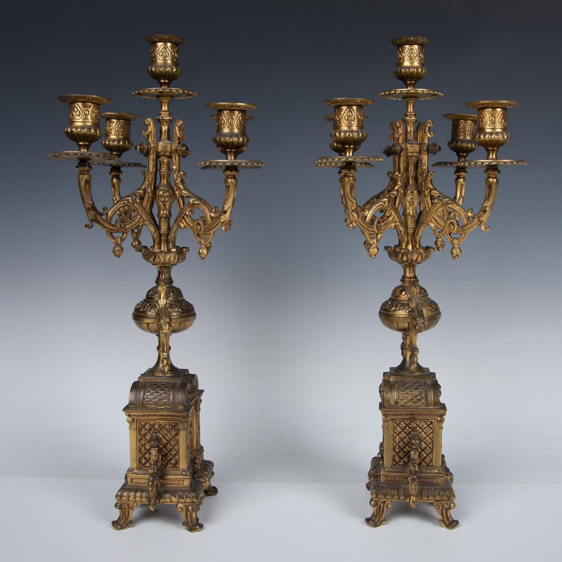 Pair of Brass Baroque Style Mantel Candelabras - Bild 2 aus 7