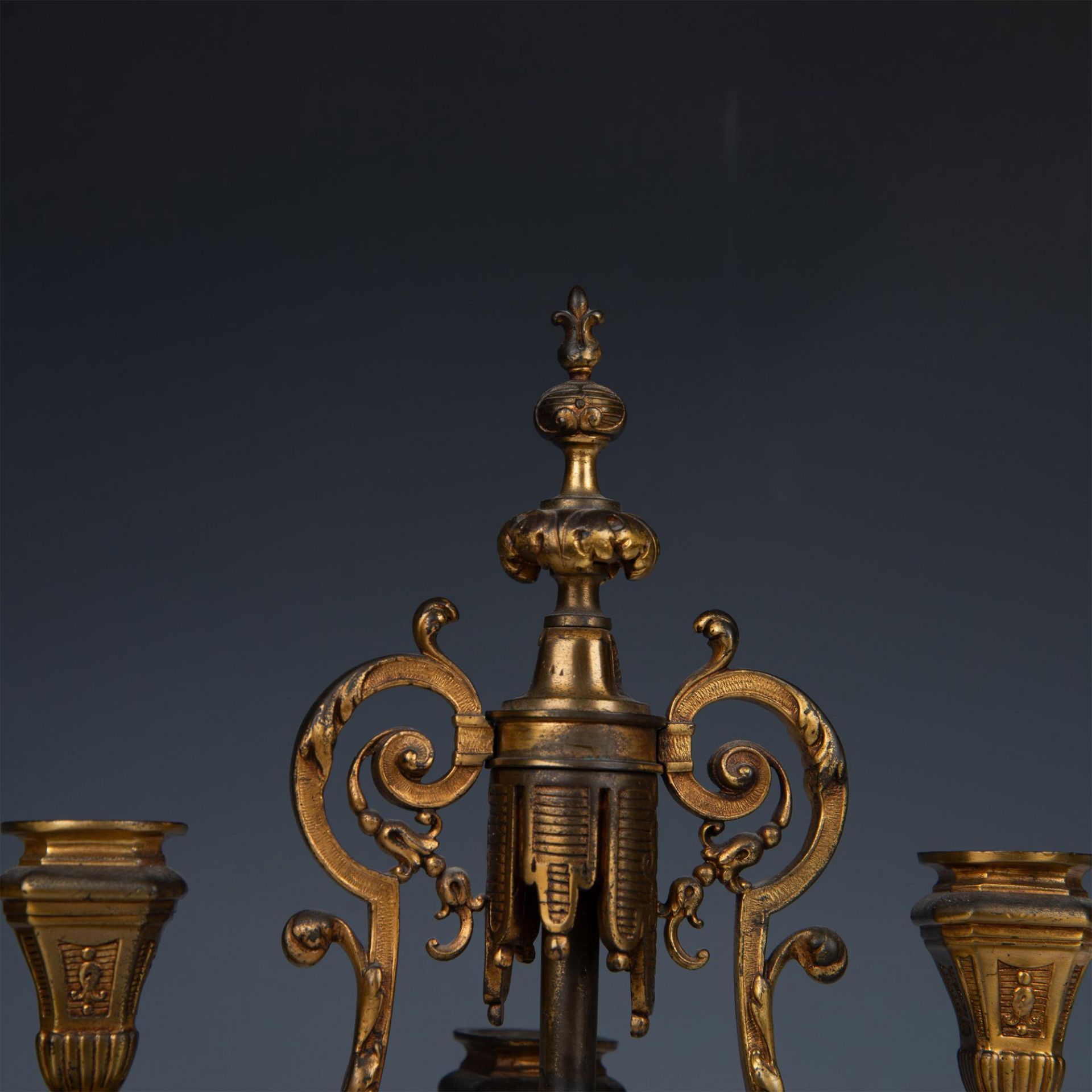 Pair of Brass Baroque Style Candelabras - Bild 3 aus 8