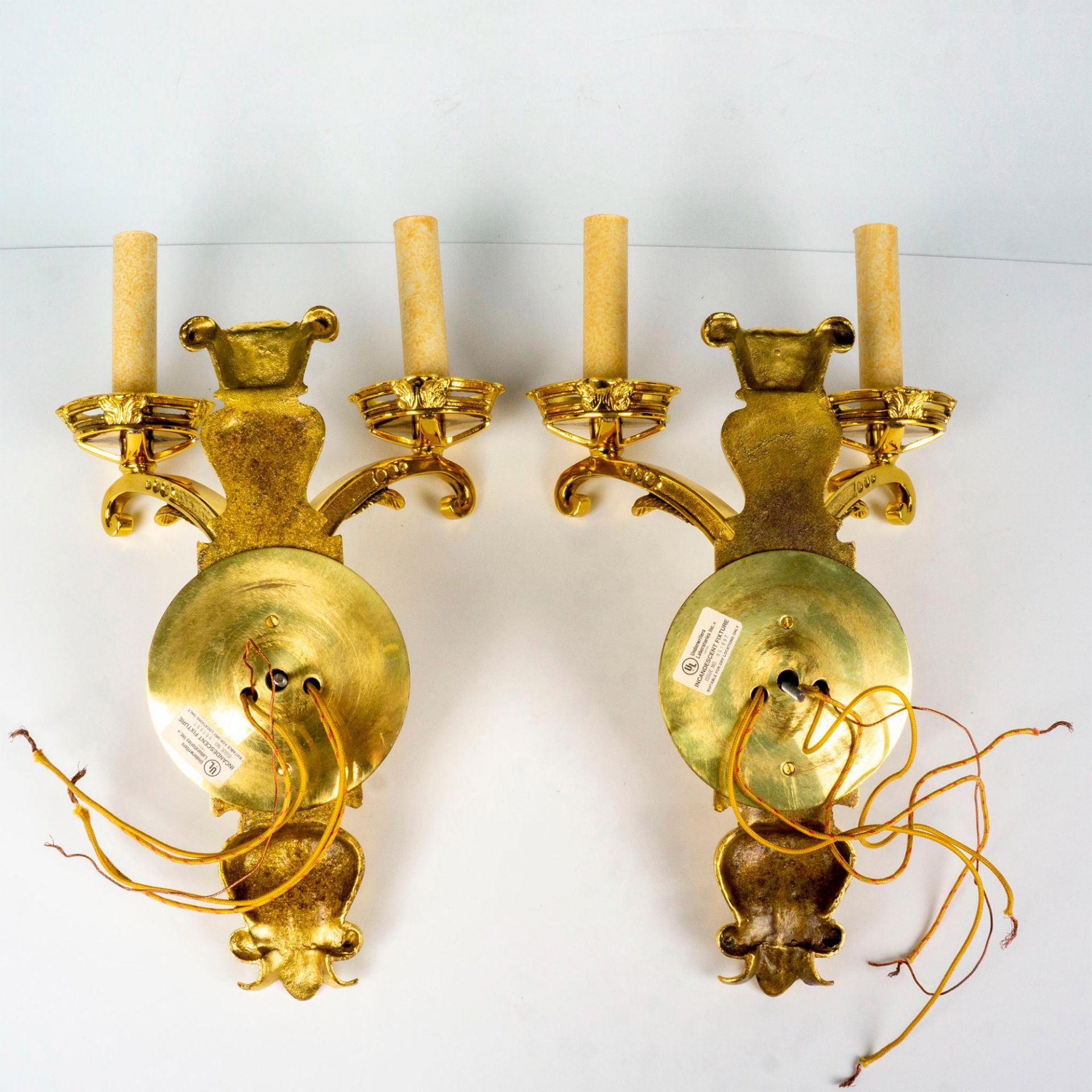 2pc Underwriters Laboratories Inc Incandescent Wall Sconces - Image 2 of 3