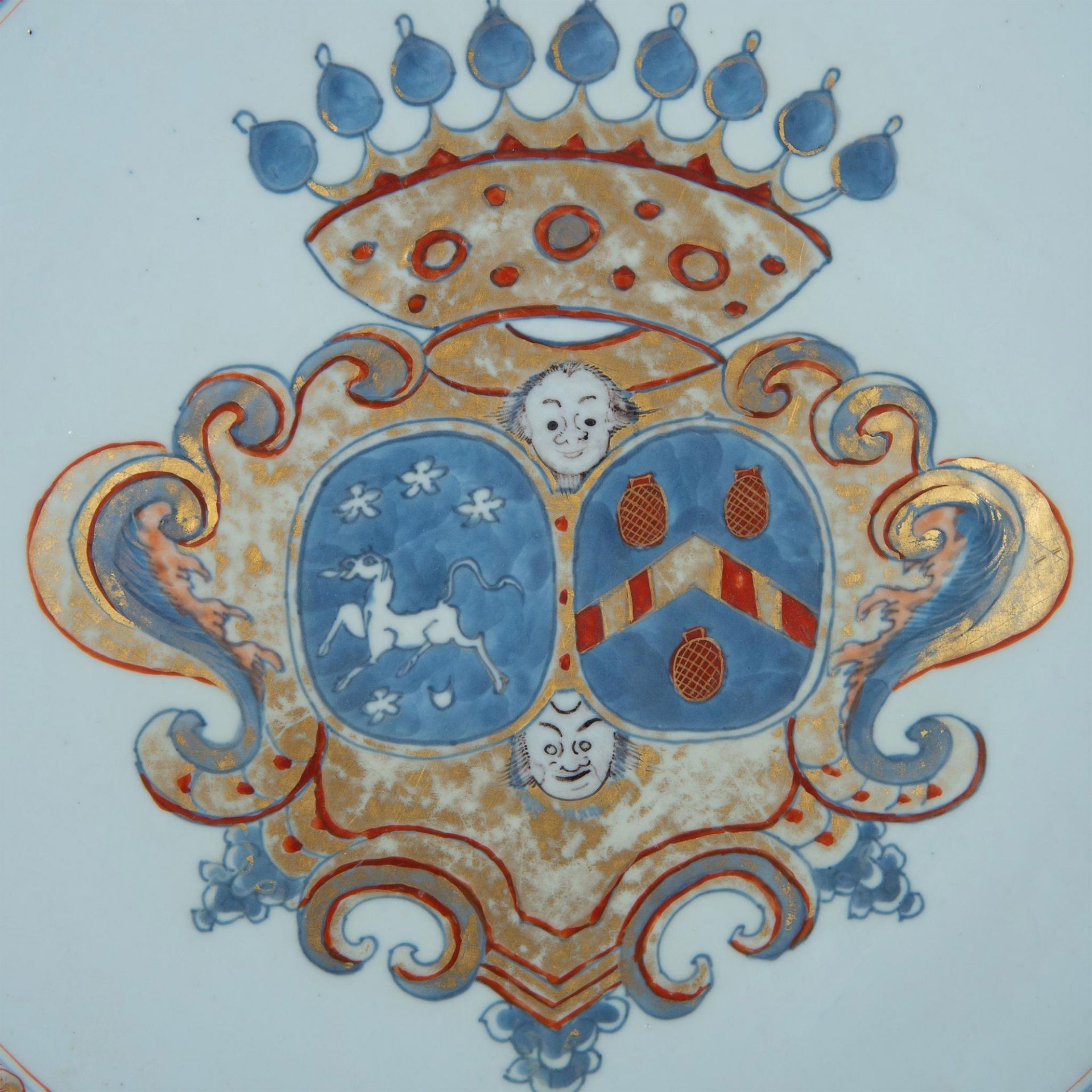 Large Chinese Export Porcelain Coat of Arms Dish - Bild 2 aus 4