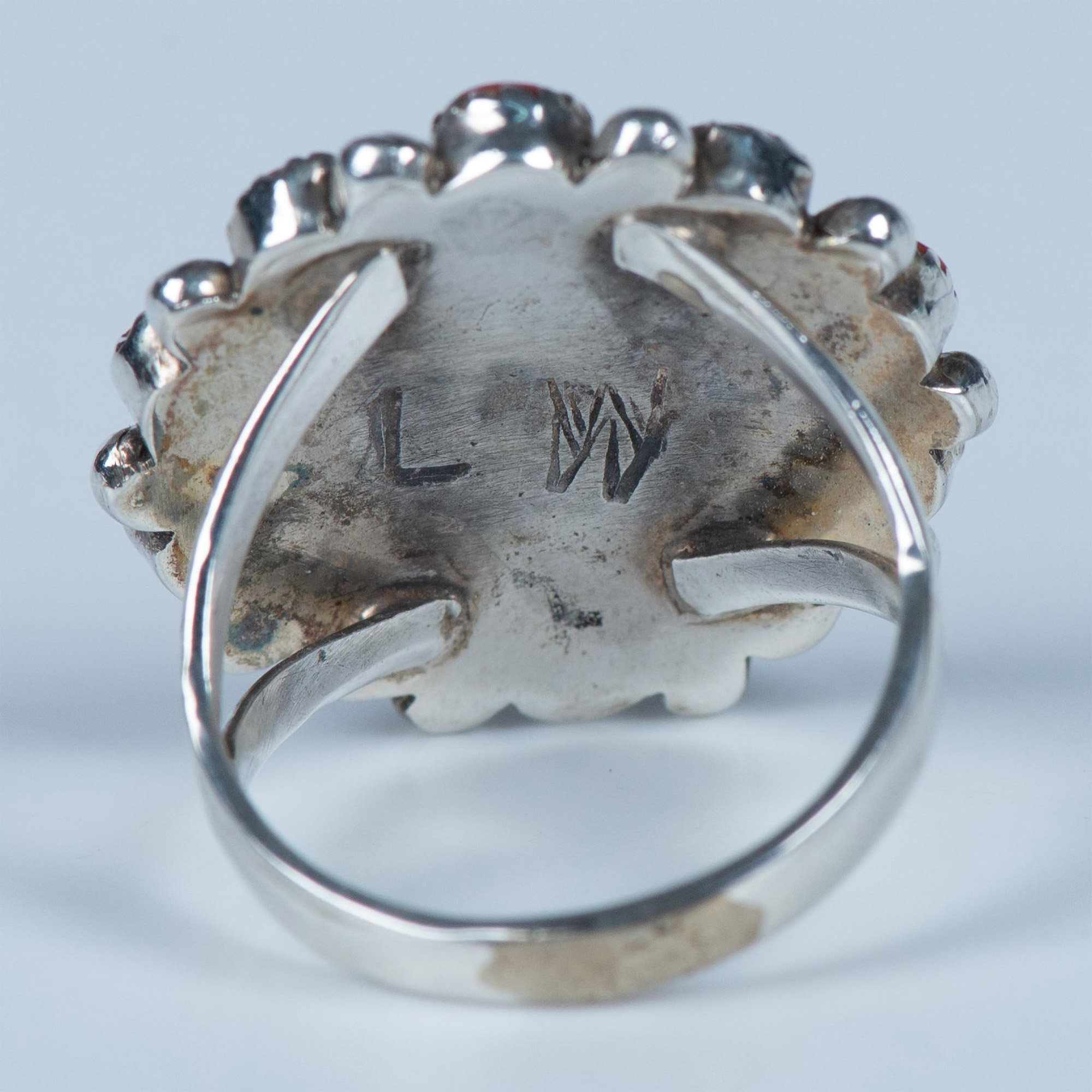 Native American Sterling Silver & Coral Flower Ring - Image 2 of 6