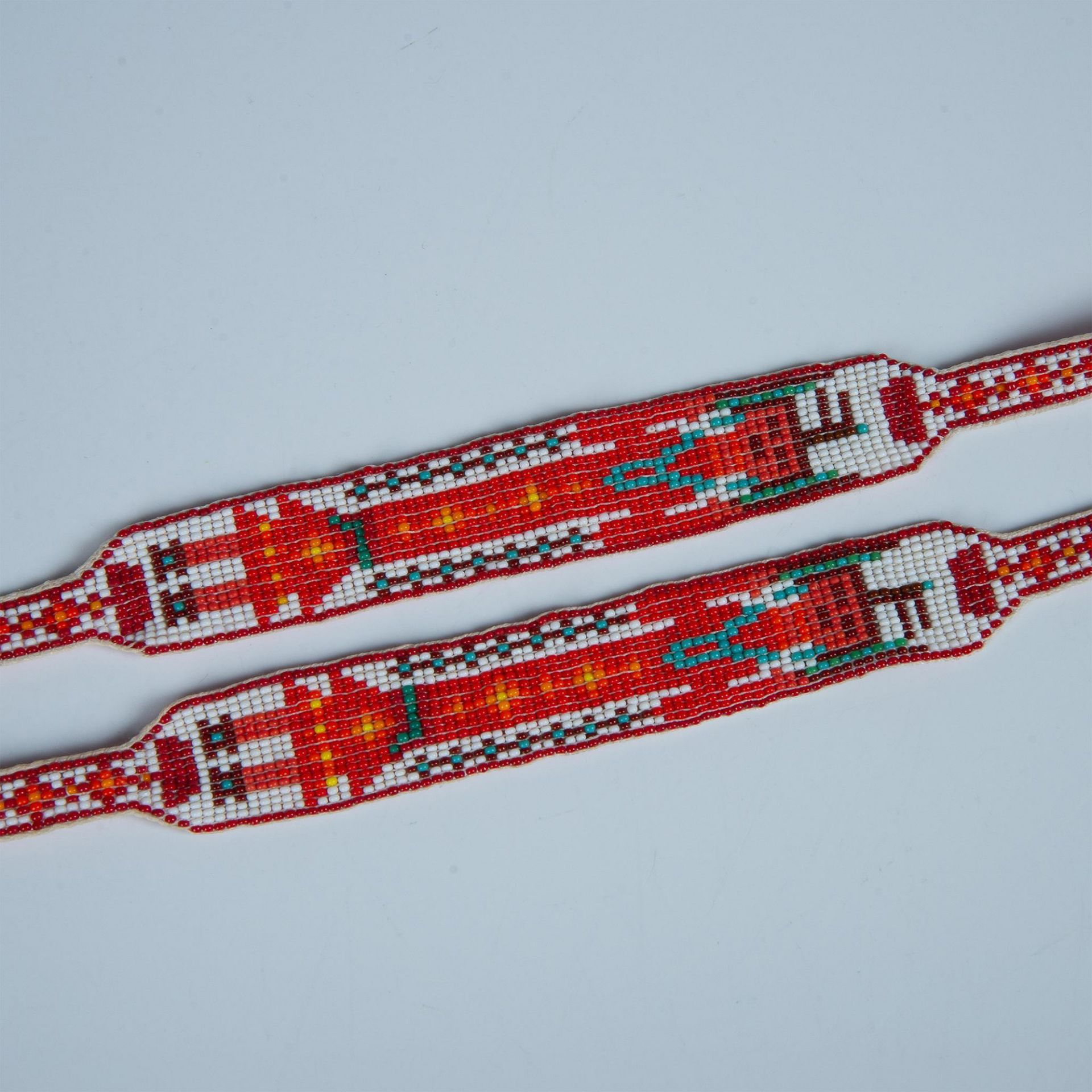 Bold Native American Intricately Hand-Woven Bead Necklace - Image 4 of 4