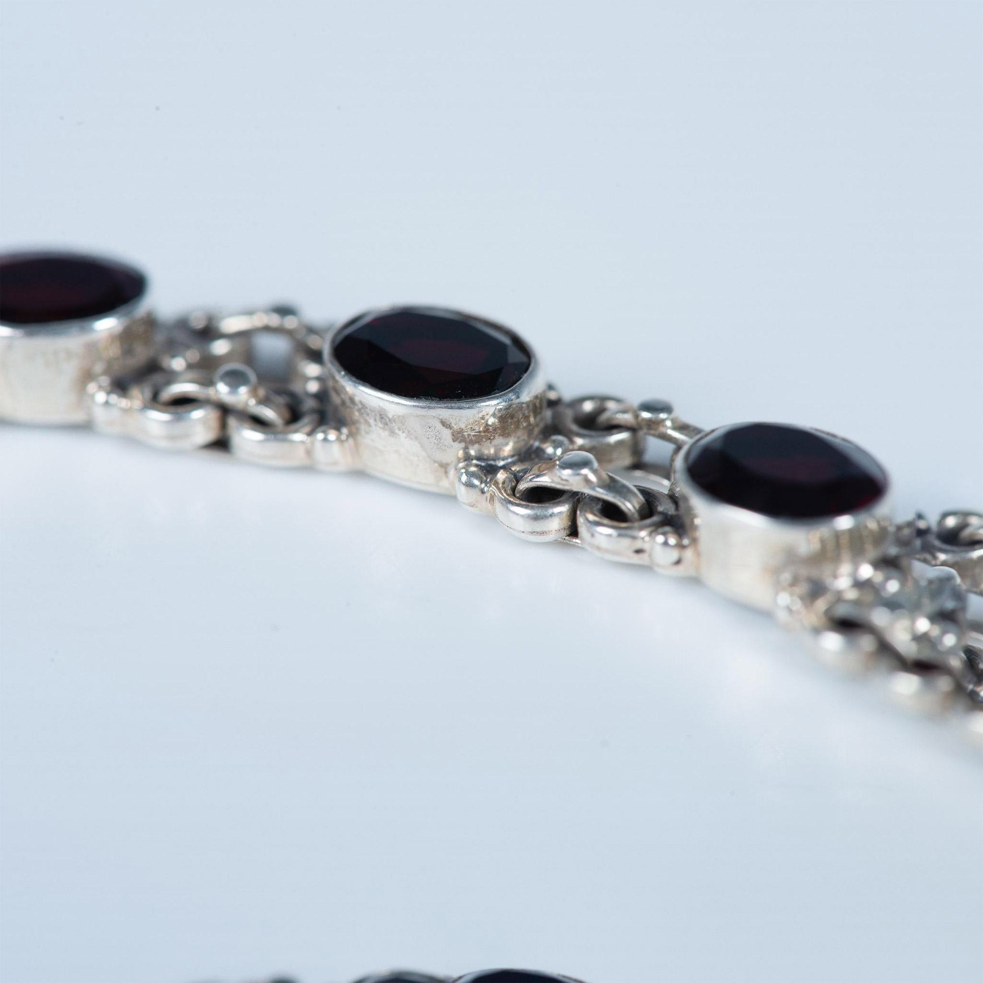 Vintage Sterling Silver and Garnet Bracelet - Image 4 of 4