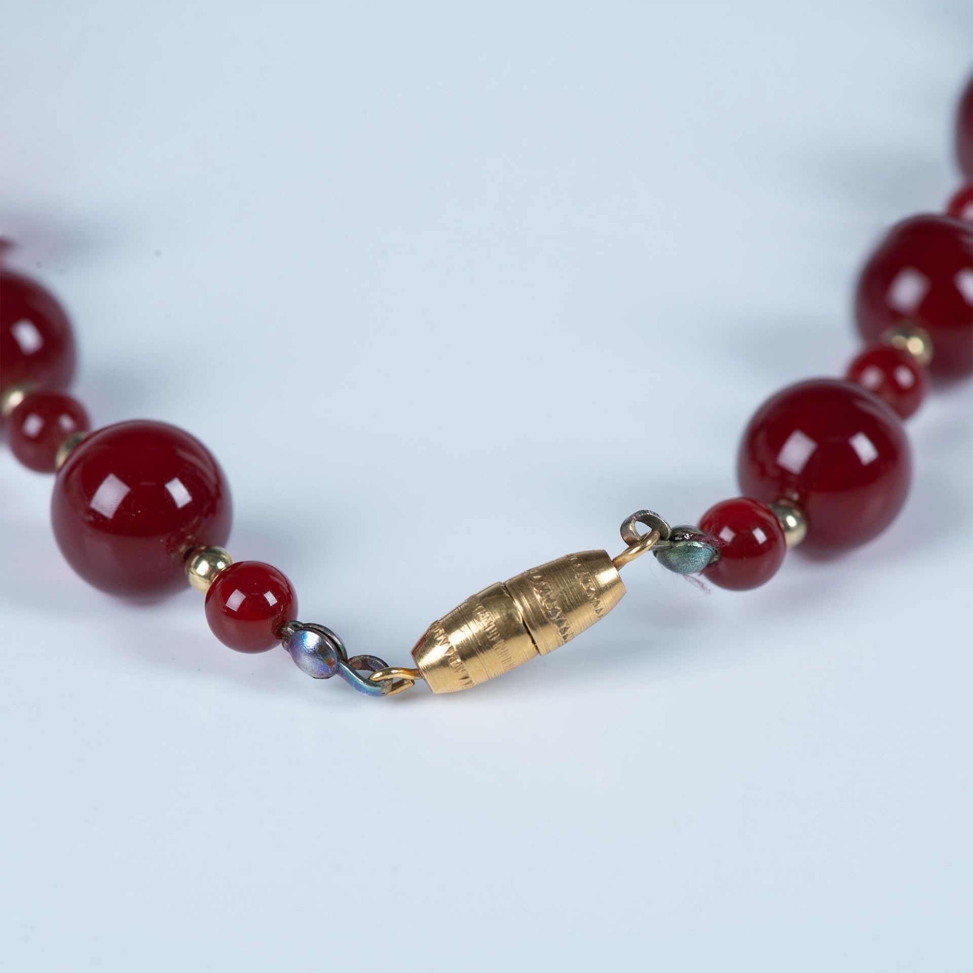 Beautiful Carnelian Beaded Necklace - Image 5 of 6