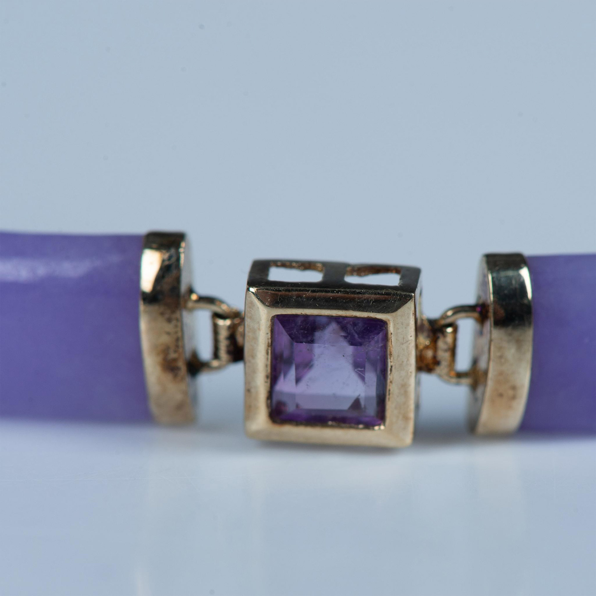 Stunning 14K Gold, Purple Jade, and Amethyst Bracelet - Image 7 of 7