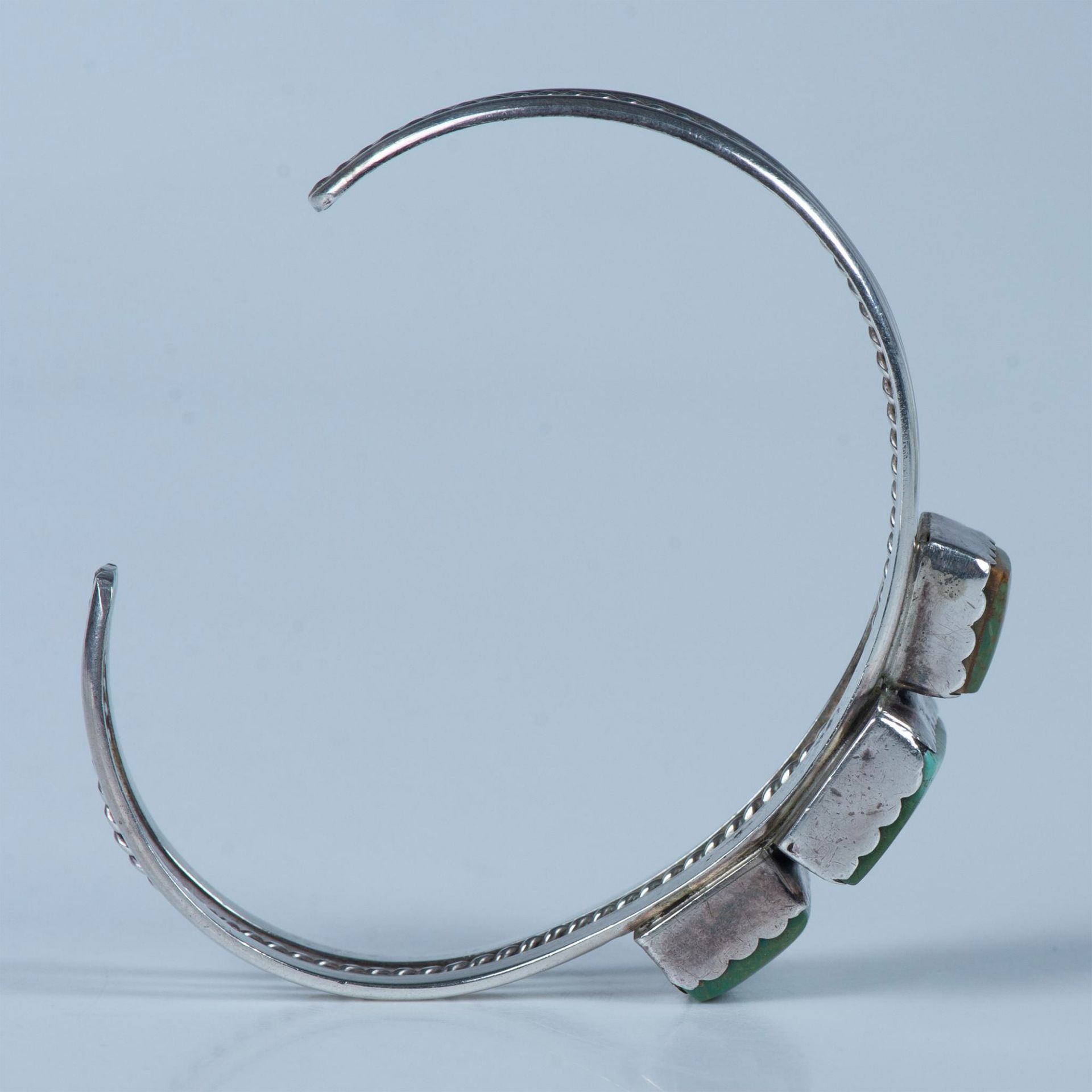 Native American Sterling & Green Turquoise Cuff Bracelet - Image 4 of 5