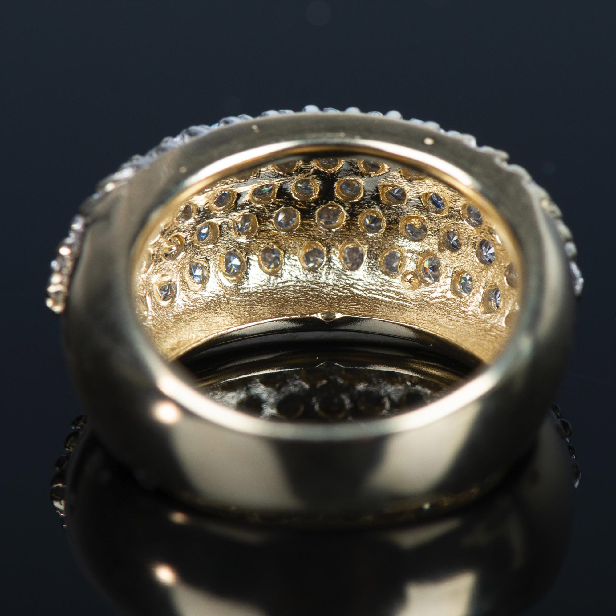 Stunning 14K Yellow Gold & Diamond Ring - Image 5 of 7