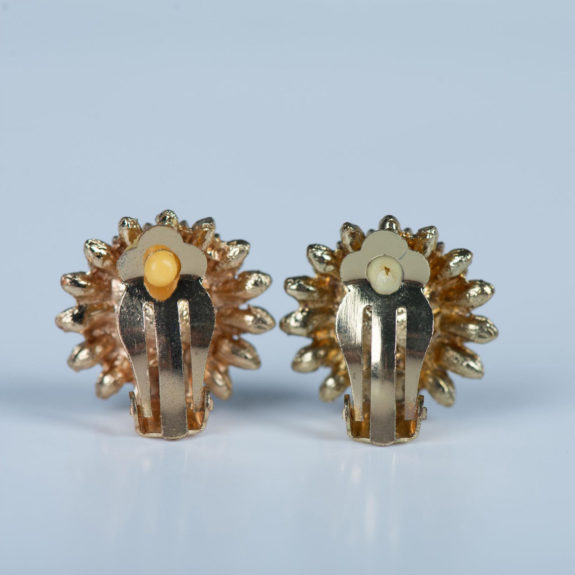 Crystal and Gold Metal Sunflower Clip-On Earrings - Bild 3 aus 3
