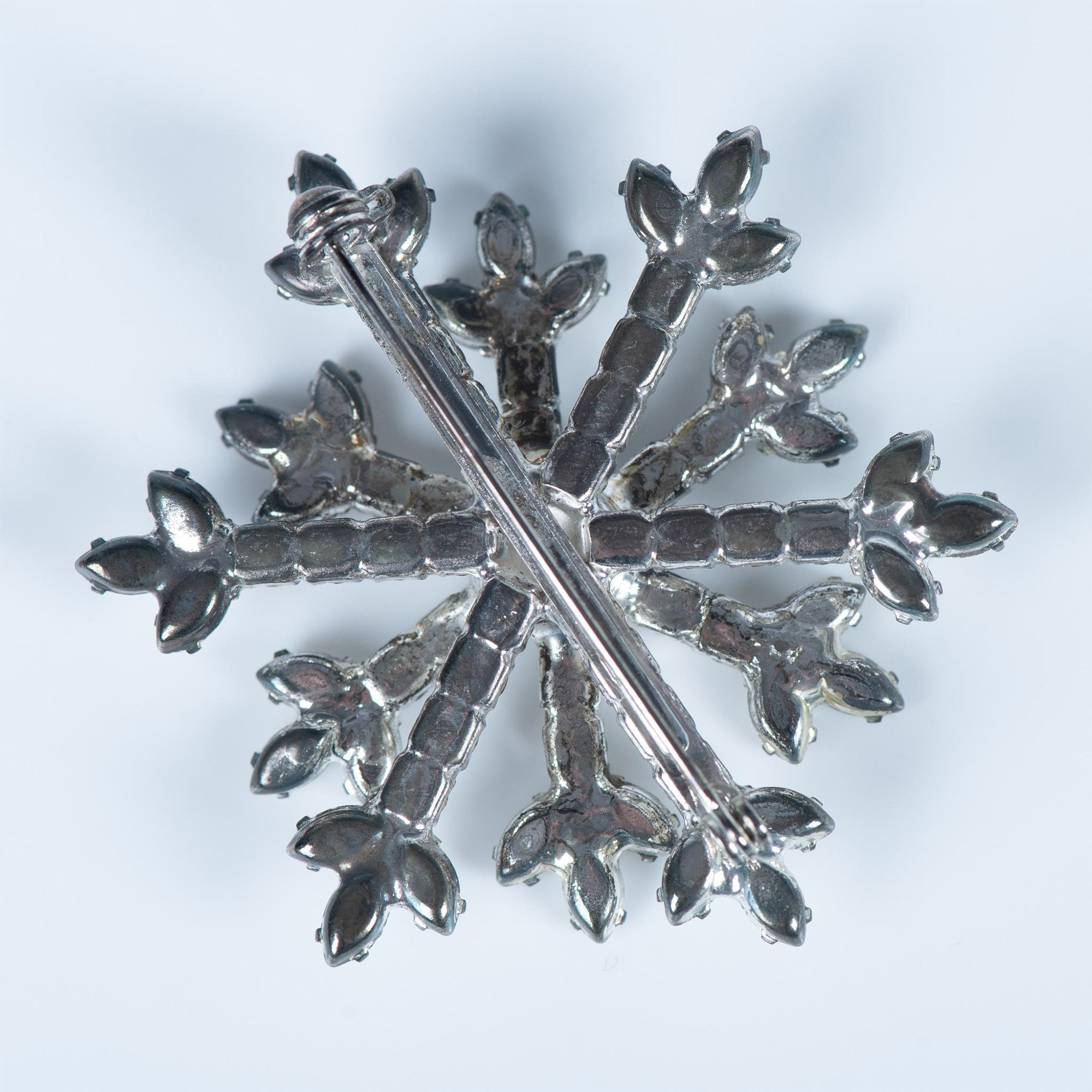 Cute Sparkling Rhinestone Snowflake Brooch Pin - Image 4 of 4