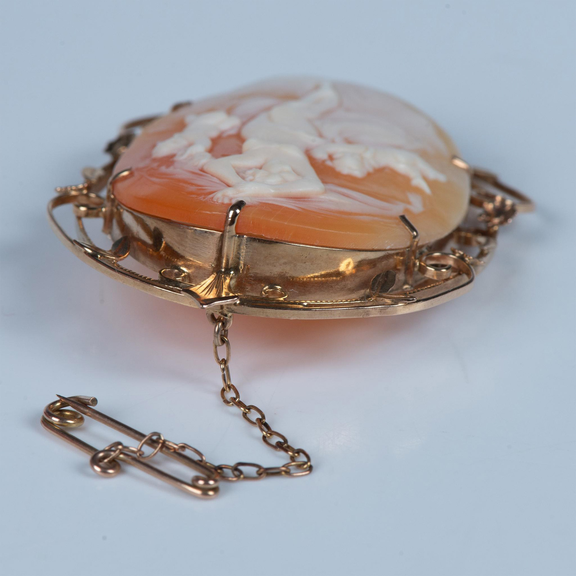 Venus Cameo Shell Brooch Chain - Image 4 of 4