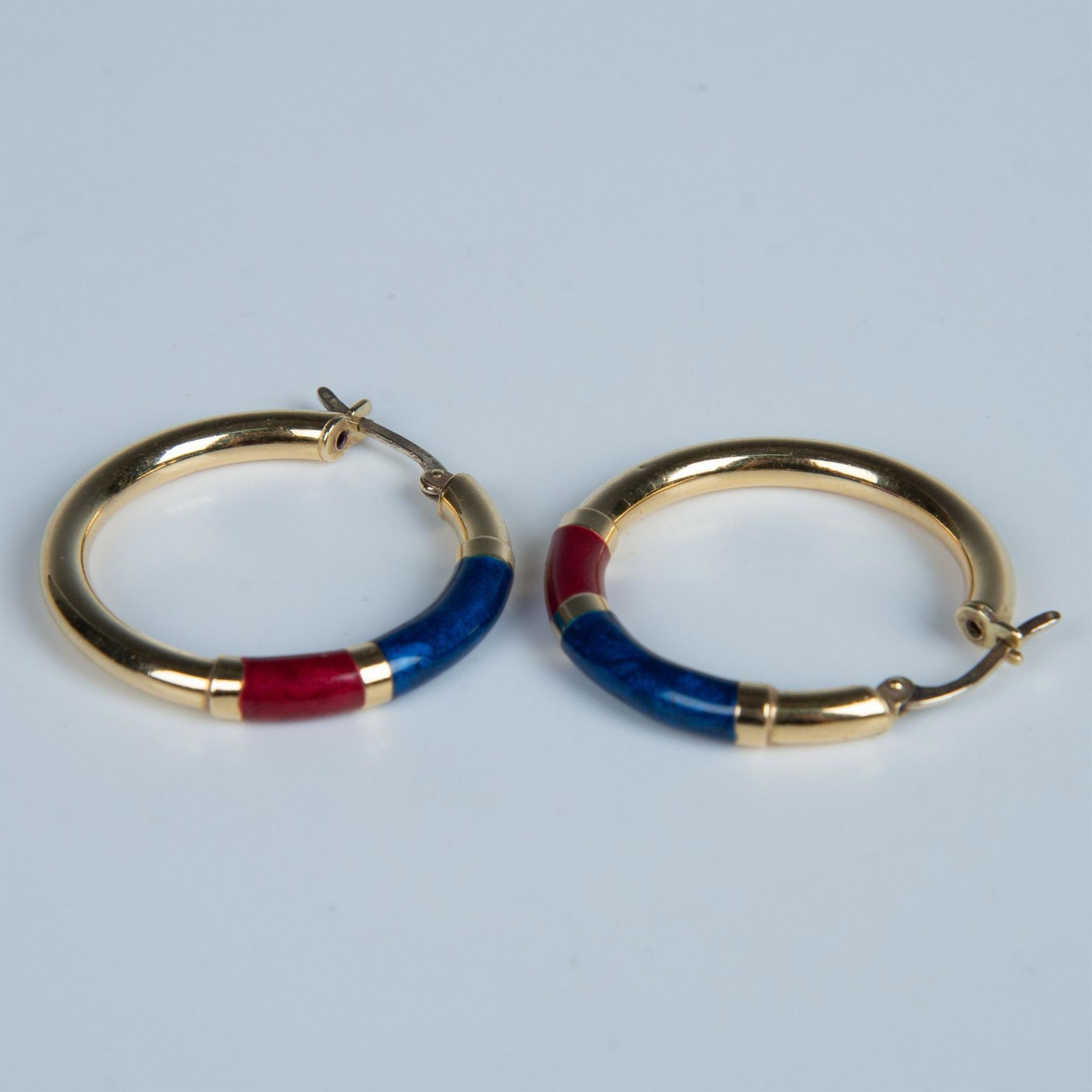 Lovely 18K Yellow Gold Metal & Enamel Hoop Earrings - Bild 2 aus 2