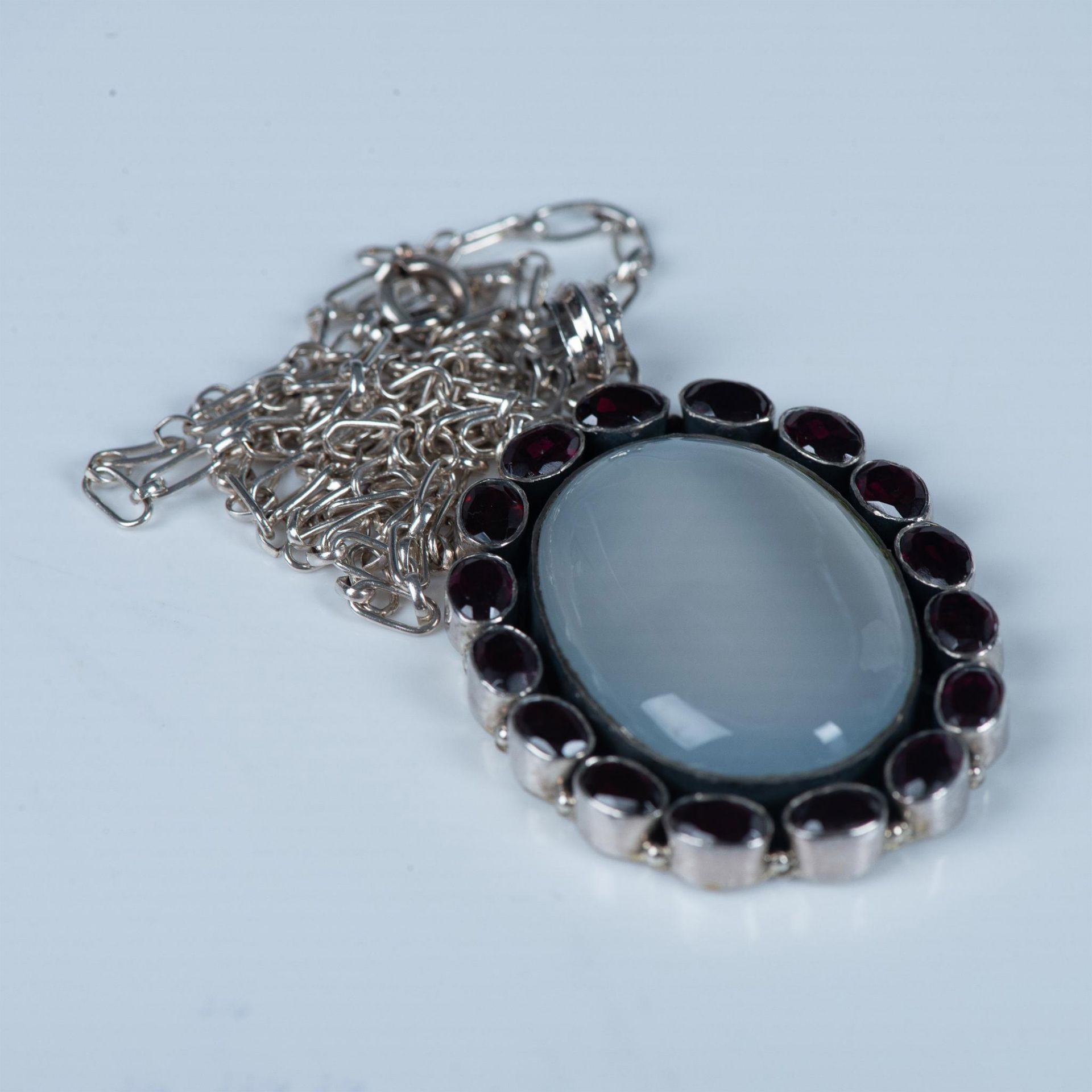 Vintage Sterling Silver, Moonstone & Garnet Pendant Necklace - Image 5 of 7