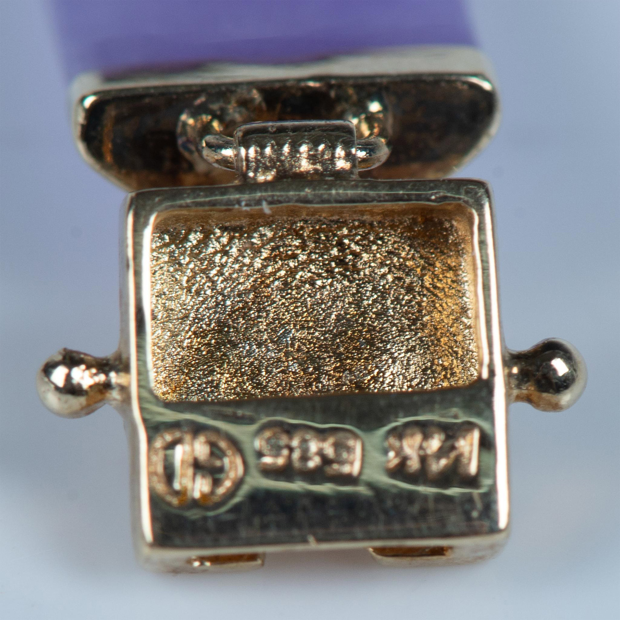 Stunning 14K Gold, Purple Jade, and Amethyst Bracelet - Image 6 of 7